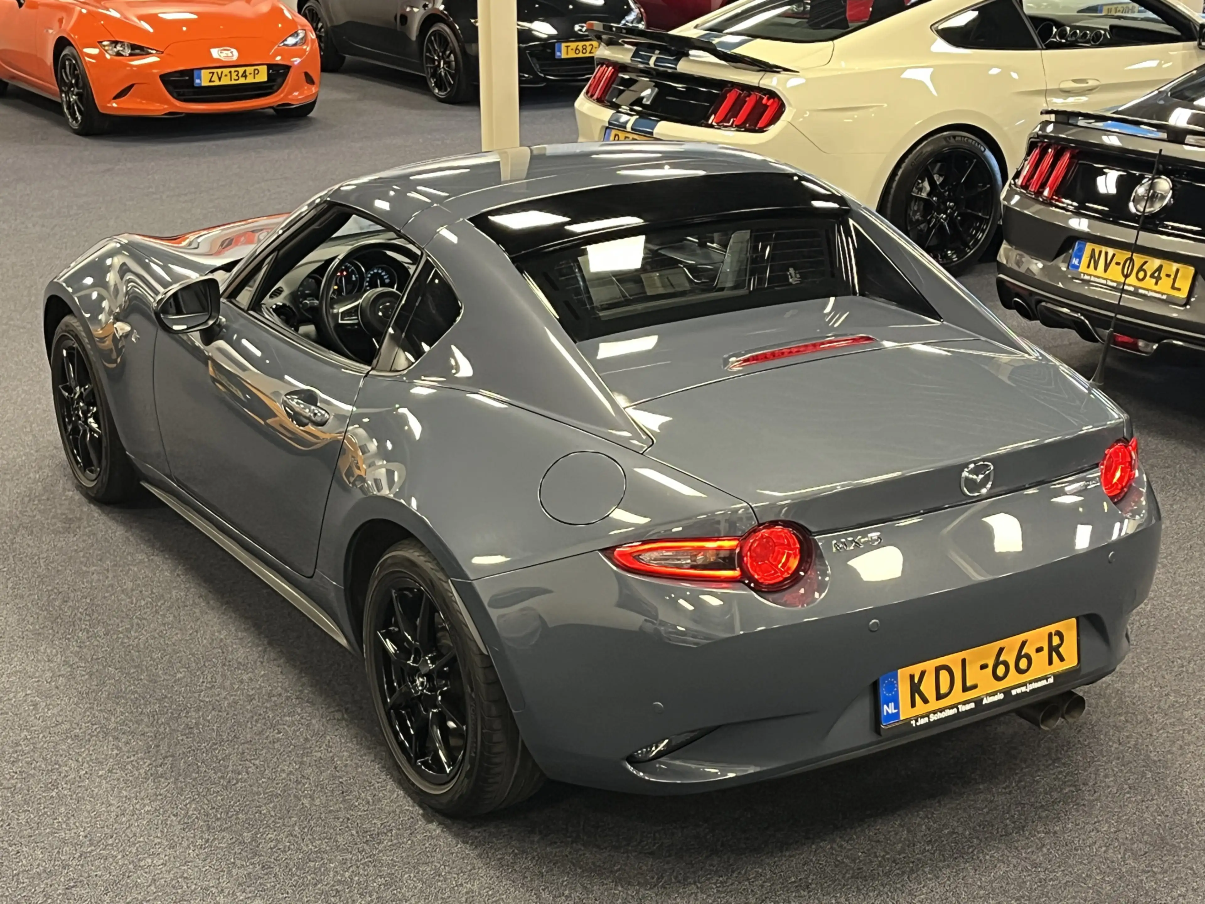 Mazda MX-5 ND RF 1.5i SkyActiv-G 132PK Leder PDC Apple CarPla — photo 33