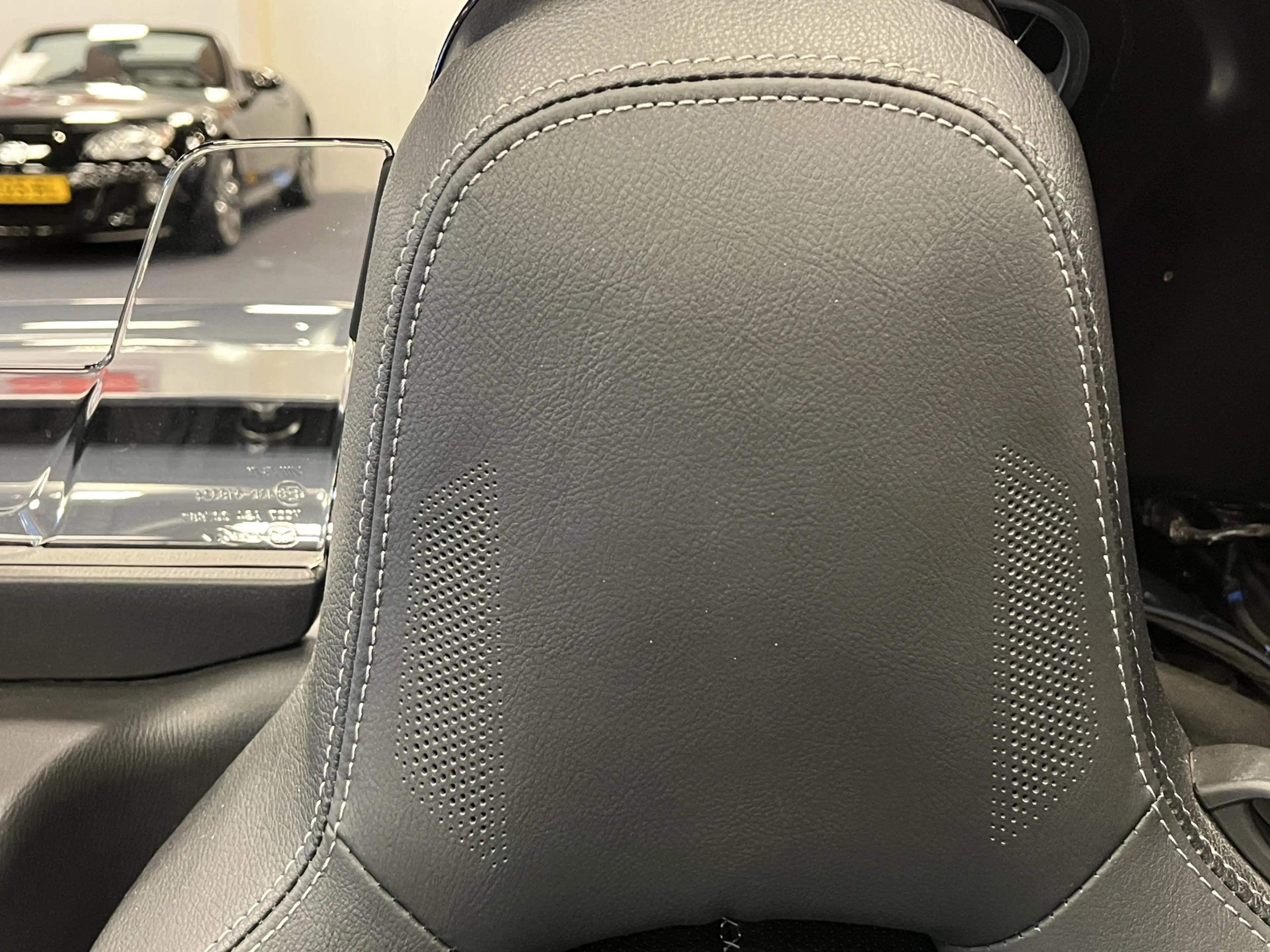 Mazda MX-5 ND RF 1.5i SkyActiv-G 132PK Leder PDC Apple CarPla — photo 26