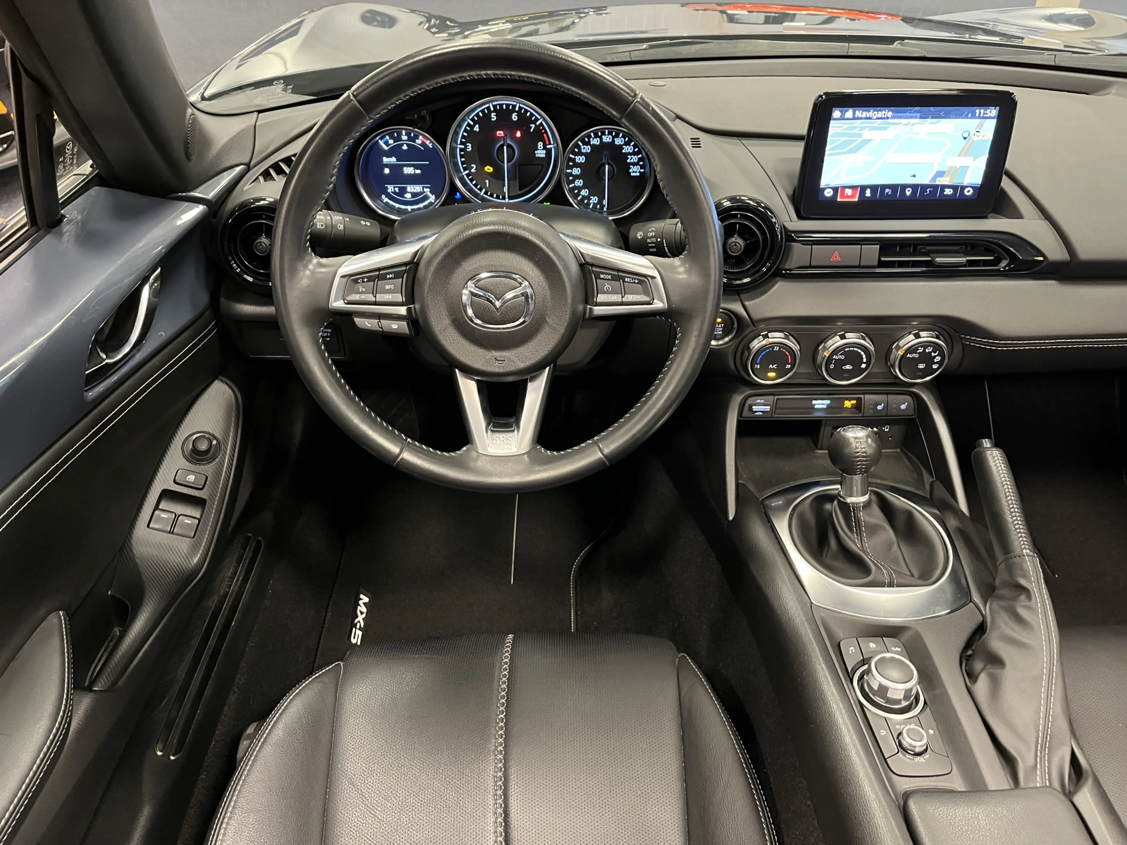 Mazda MX-5 ND RF 1.5i SkyActiv-G 132PK Leder PDC Apple CarPla — photo 16
