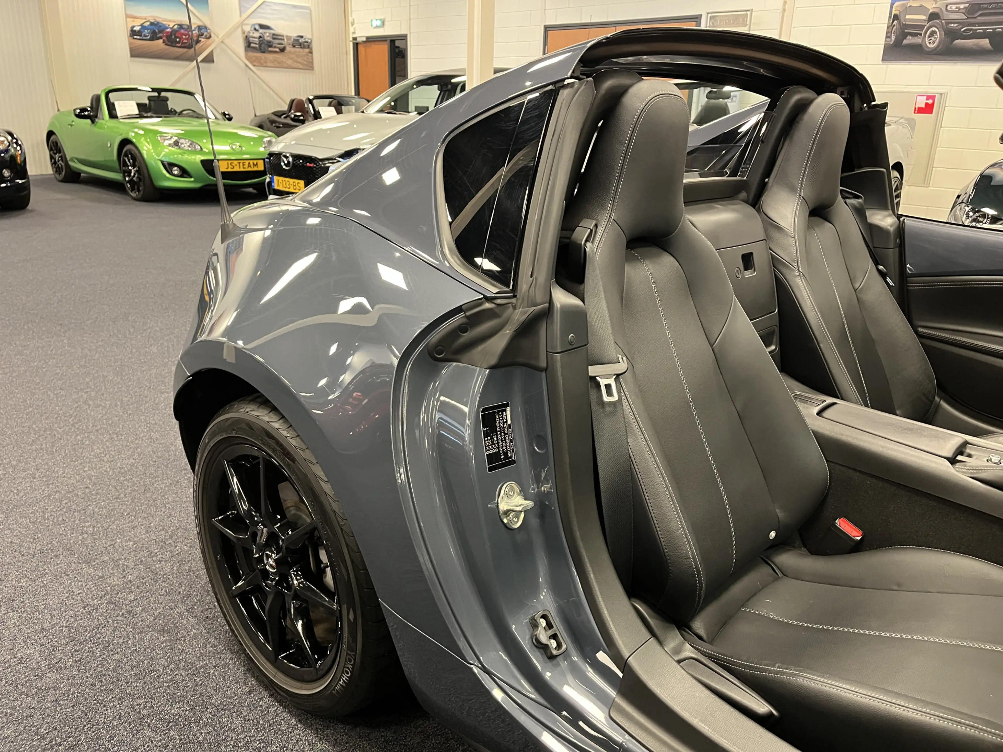Mazda MX-5 ND RF 1.5i SkyActiv-G 132PK Leder PDC Apple CarPla — photo 38