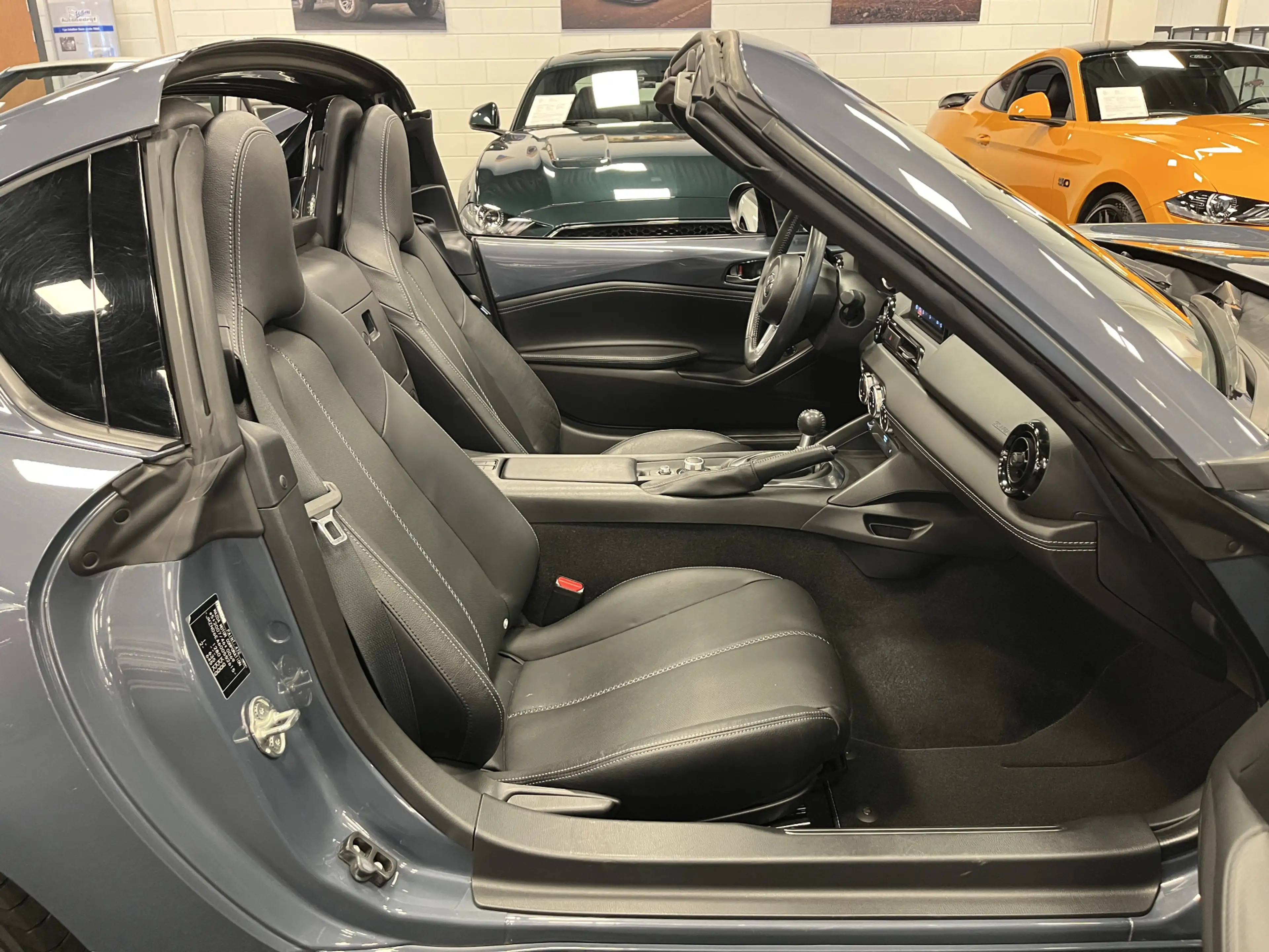 Mazda MX-5 ND RF 1.5i SkyActiv-G 132PK Leder PDC Apple CarPla — photo 37