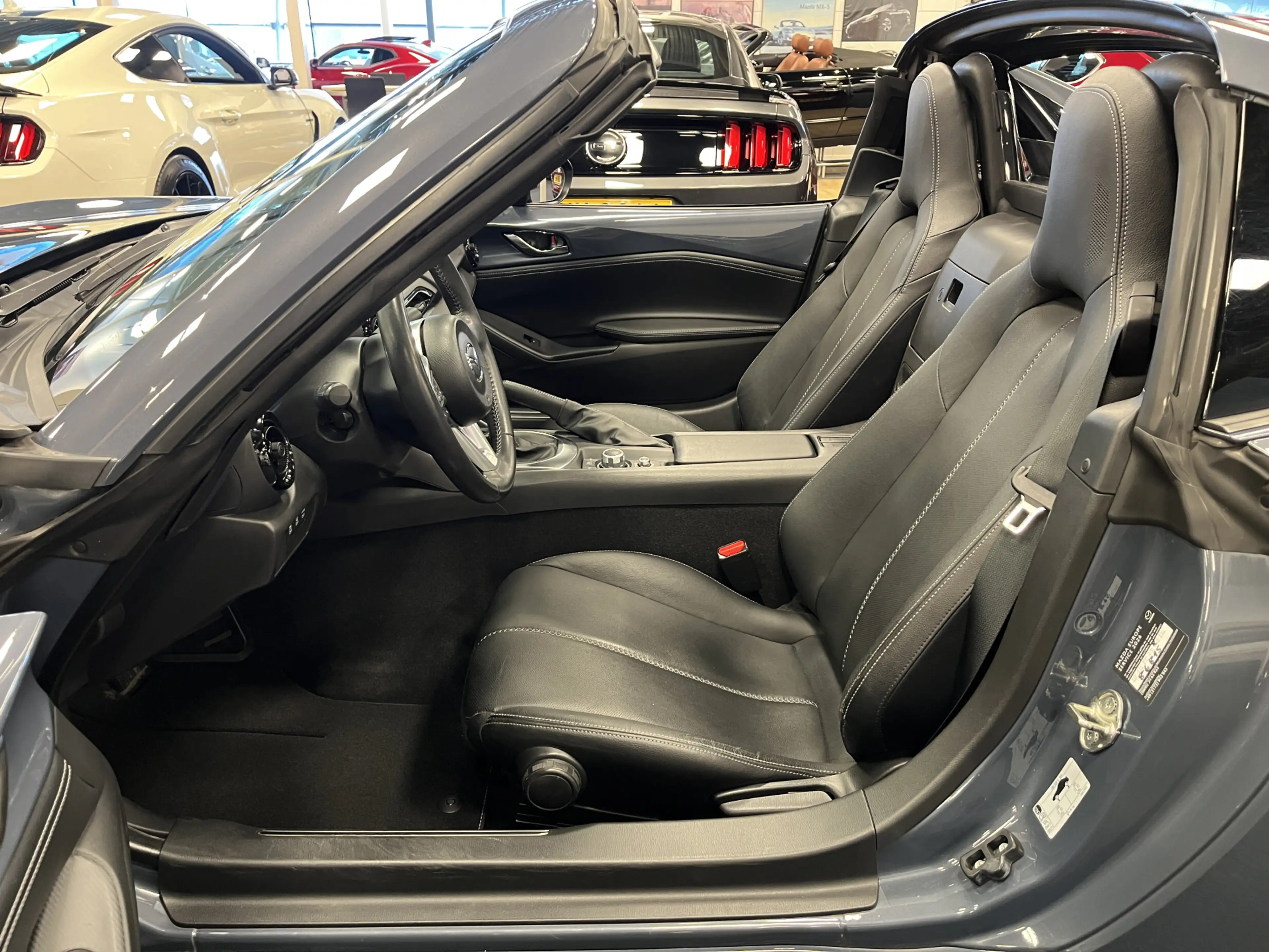 Mazda MX-5 ND RF 1.5i SkyActiv-G 132PK Leder PDC Apple CarPla — photo 18