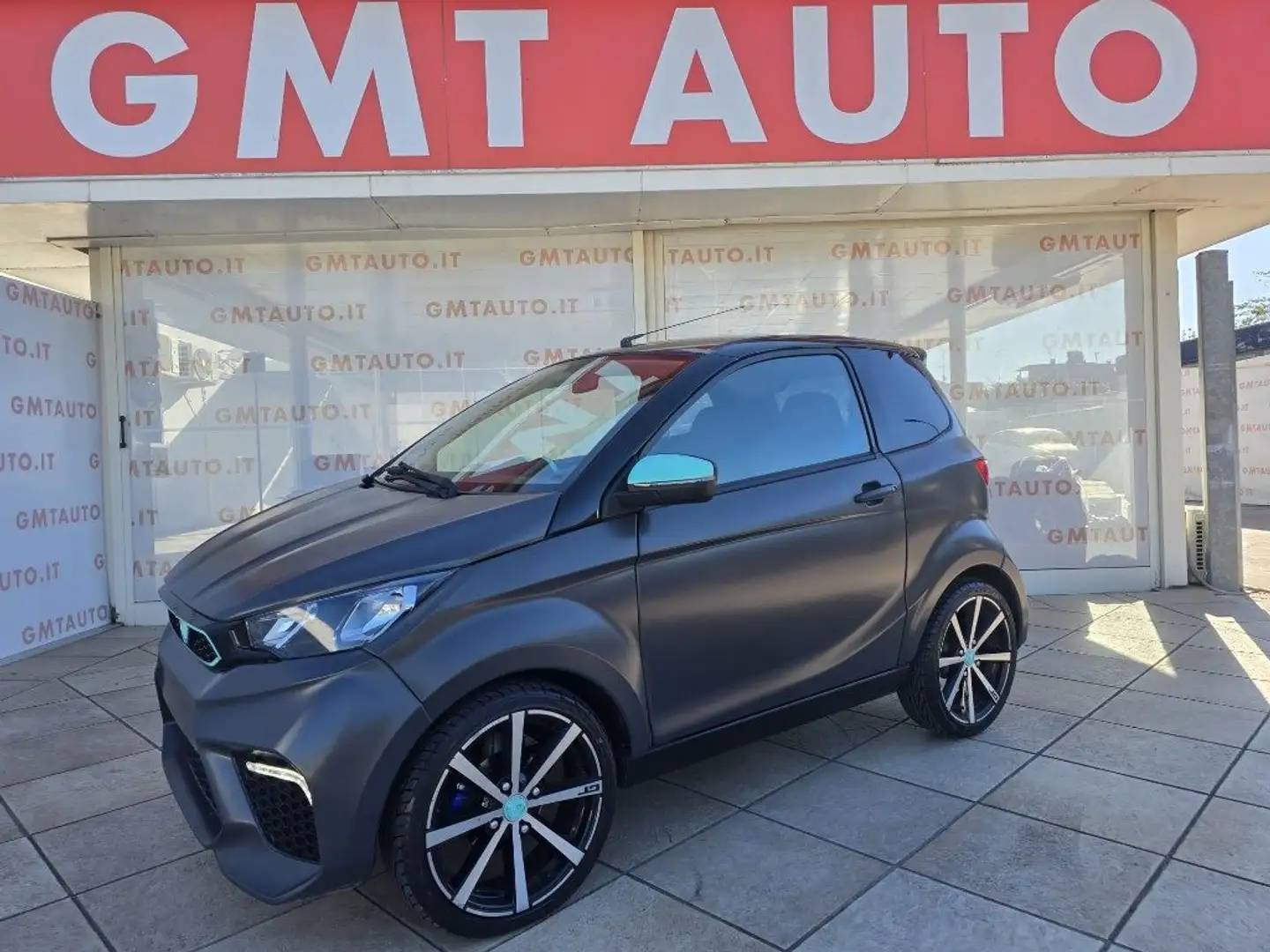 Aixam City GTO GRIGIO OPACO CERCHI 16" PIONEER CAMERA GARANZI Gris - 1