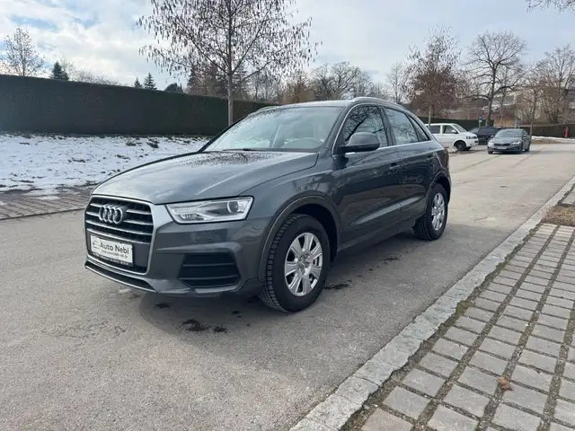 Audi Q3 sport*2.0*Display*Navi*Klimaa*AHK*1-Hand*