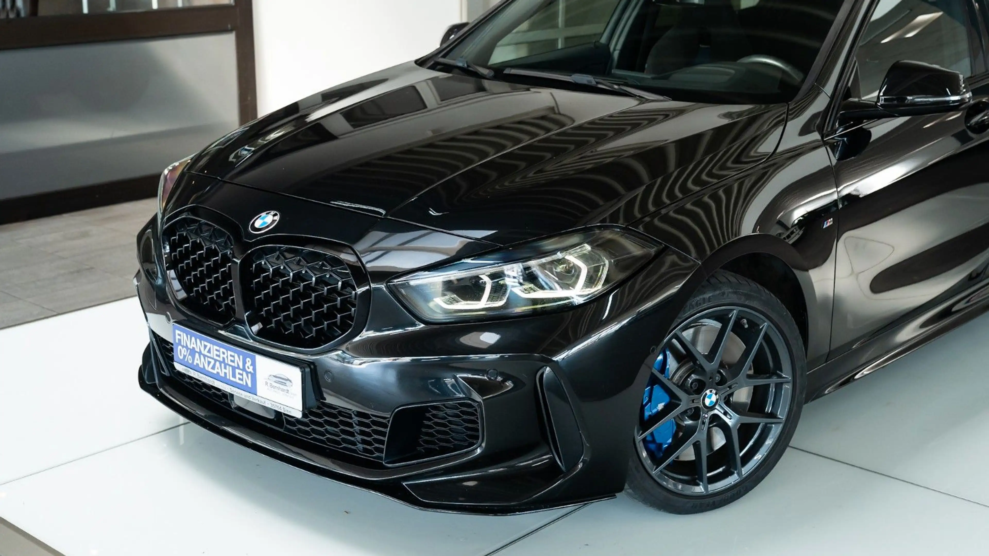 BMW 135 i xDrive PanoDach AlcantaraSitz HiFi uvm. — photo 3