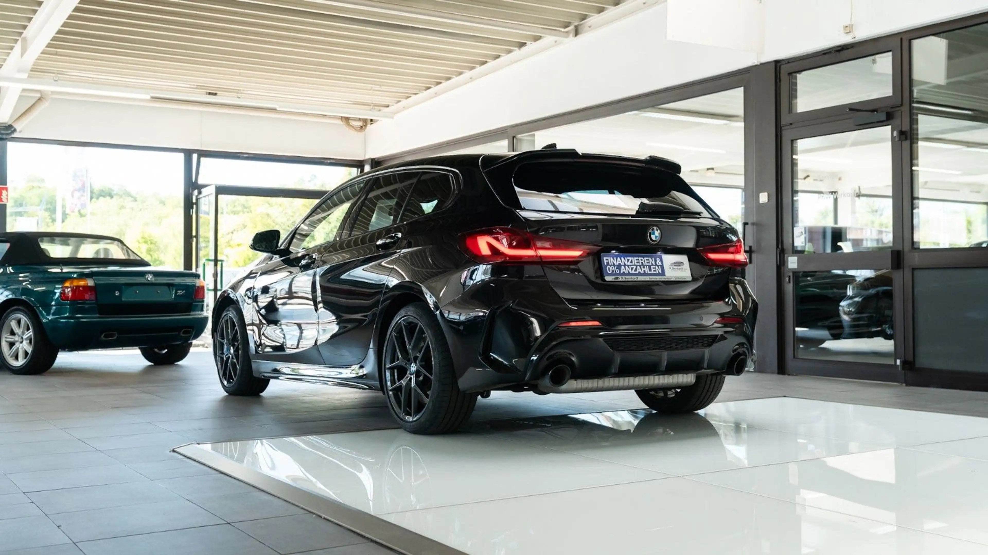 BMW 135 i xDrive PanoDach AlcantaraSitz HiFi uvm. — photo 12