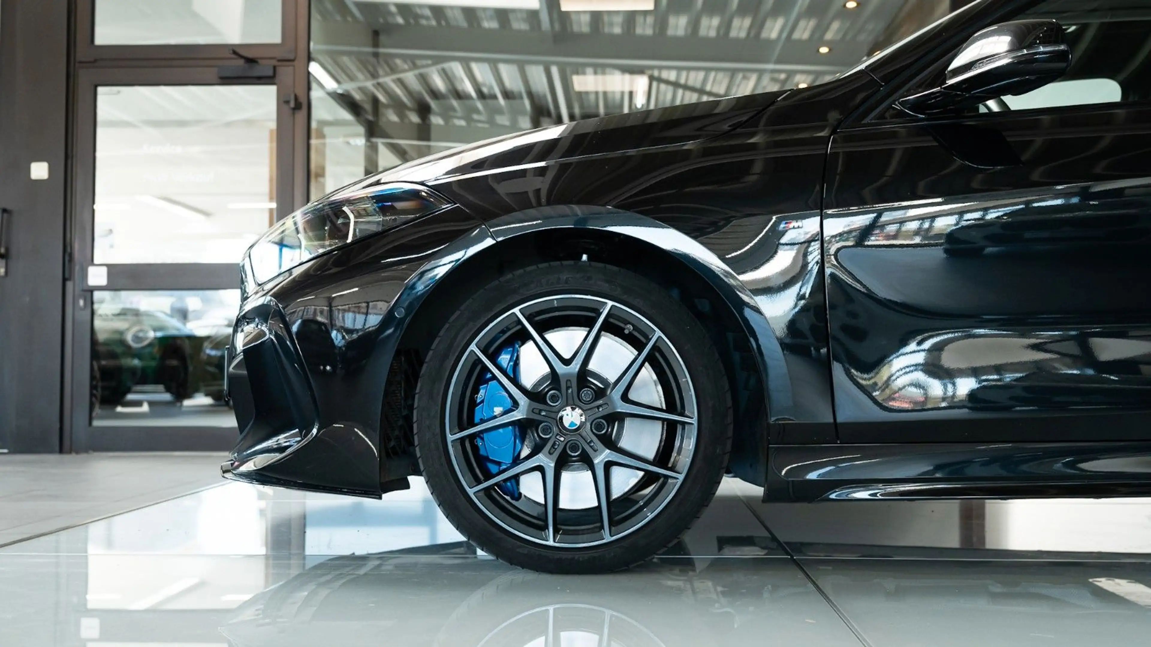 BMW 135 i xDrive PanoDach AlcantaraSitz HiFi uvm. — photo 8