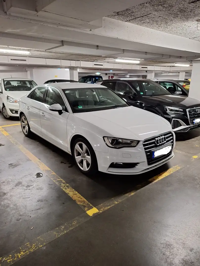 Audi A3 A3 2.0 TDI Limousine Ambition Bílá - 1