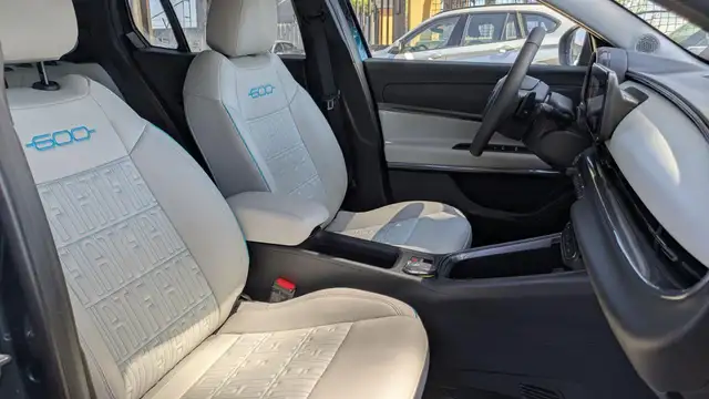 Fiat 600 view 12