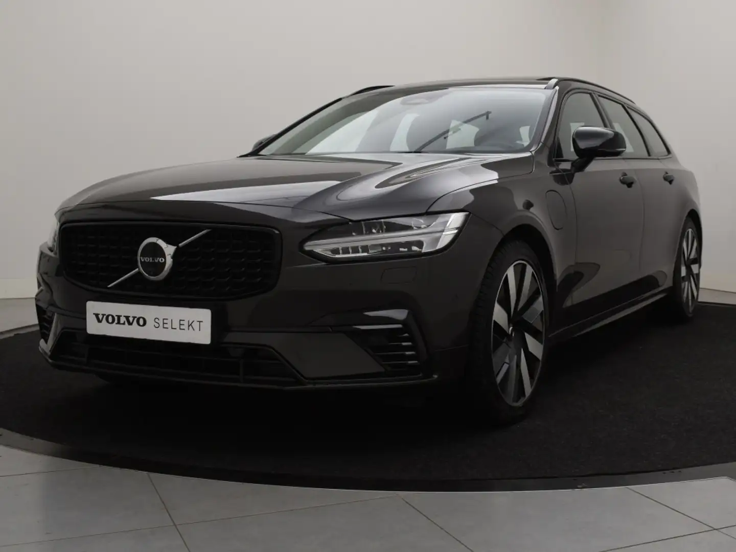 Volvo V90 T6 PLUG-IN HYBRID ULTRA DARK 360GR CAM HARMAN KARD Grijs - 2
