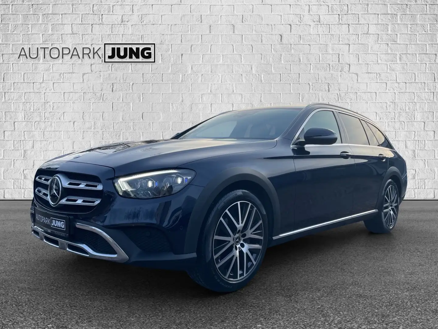 Mercedes-Benz E 220 d 4Matic All-Terrain*Mulitbeam*ACC*Navi Blau - 1