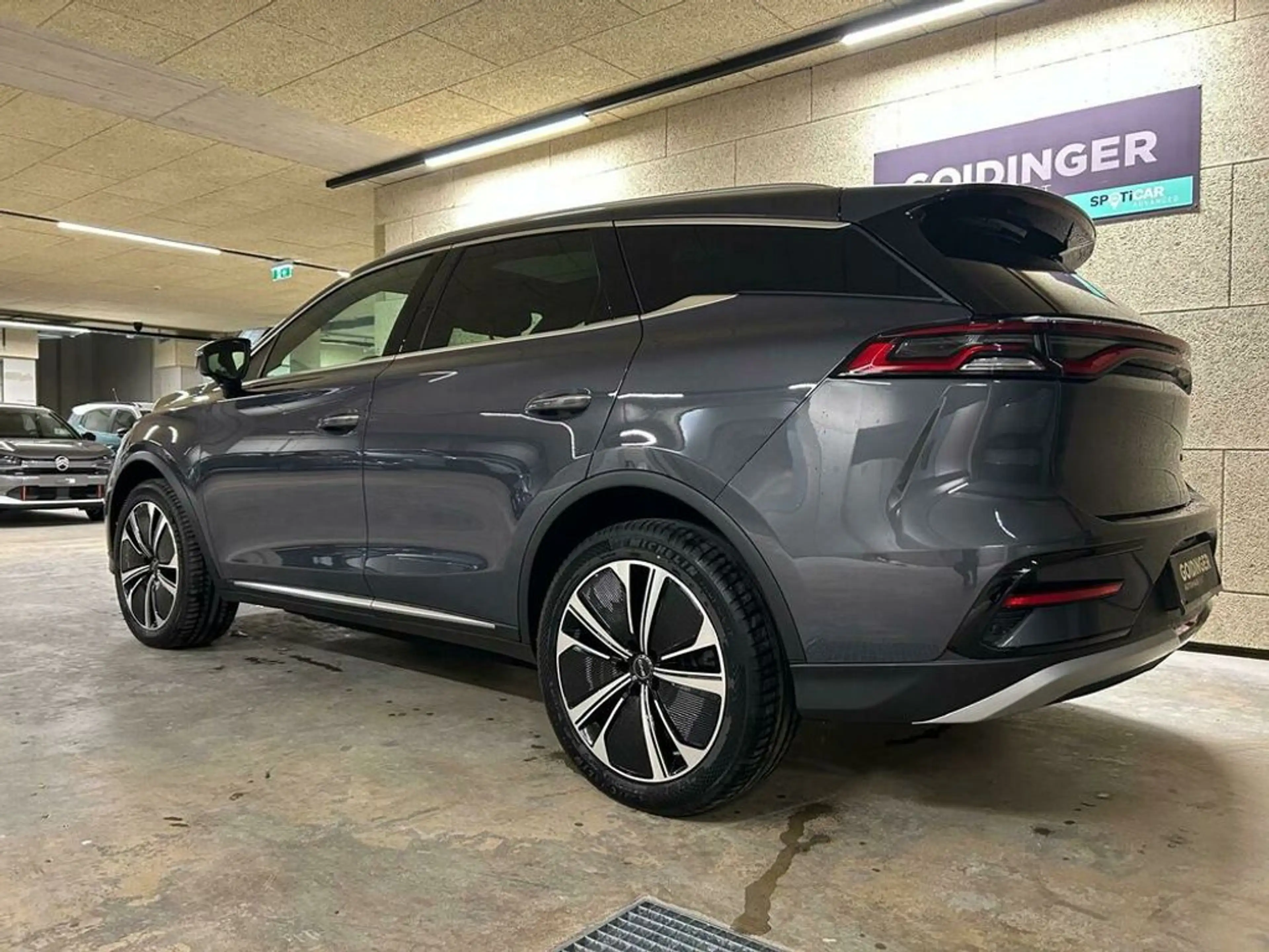 BYD Tang 380 kW Flagship 4WD — photo 3