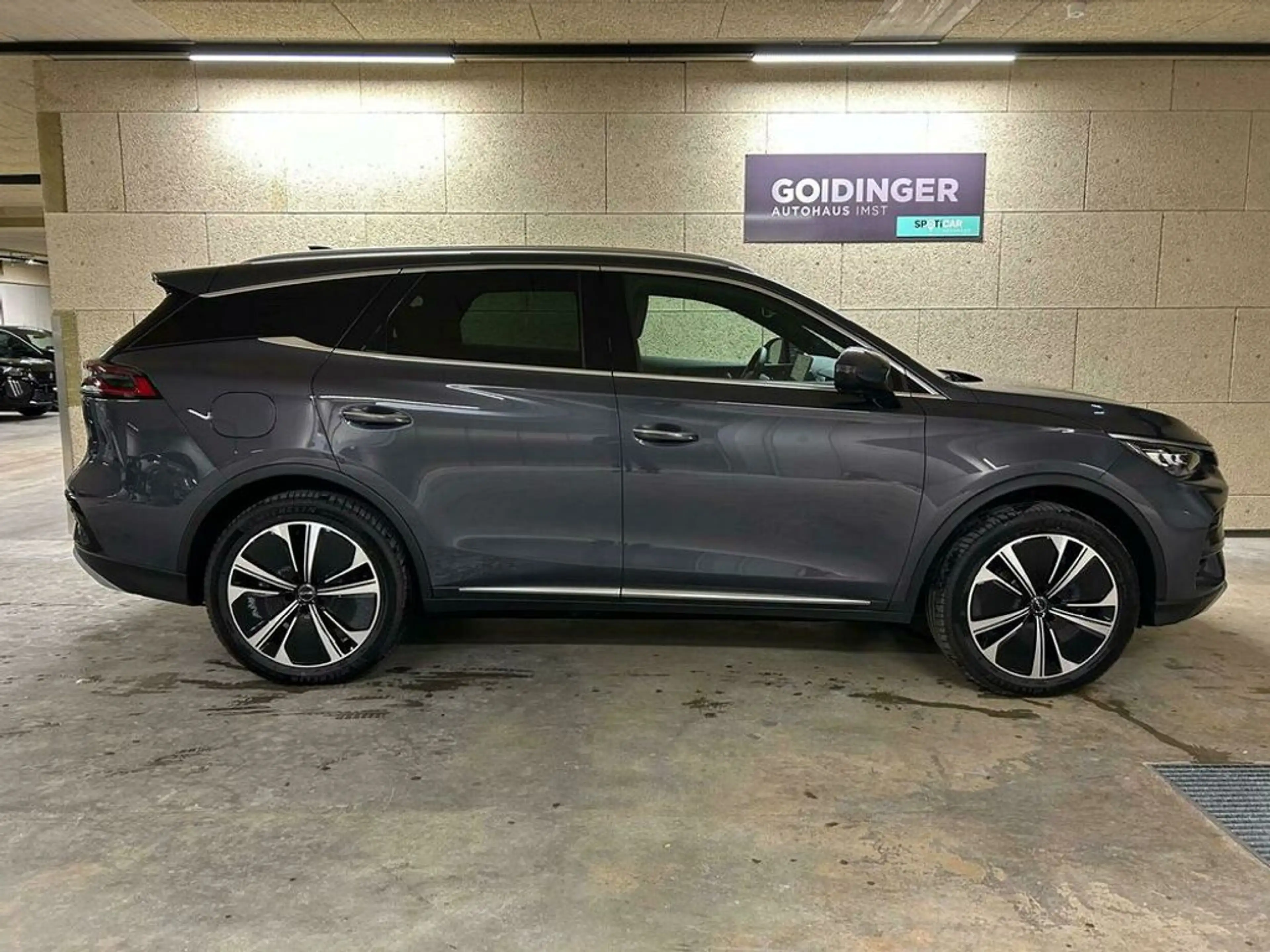 BYD Tang 380 kW Flagship 4WD — photo 8