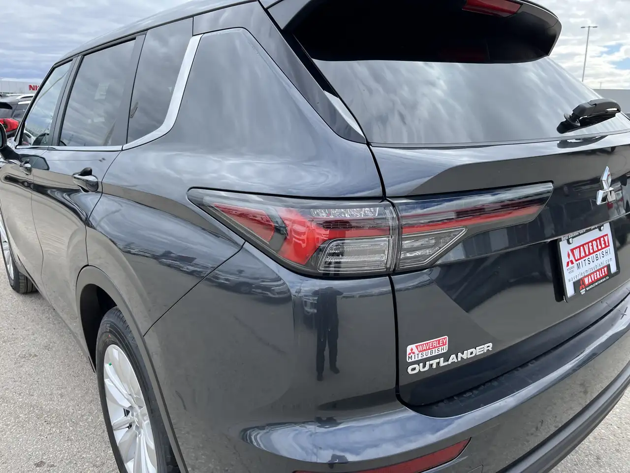 Mitsubishi Outlander снимка Mitsubishi Outlander