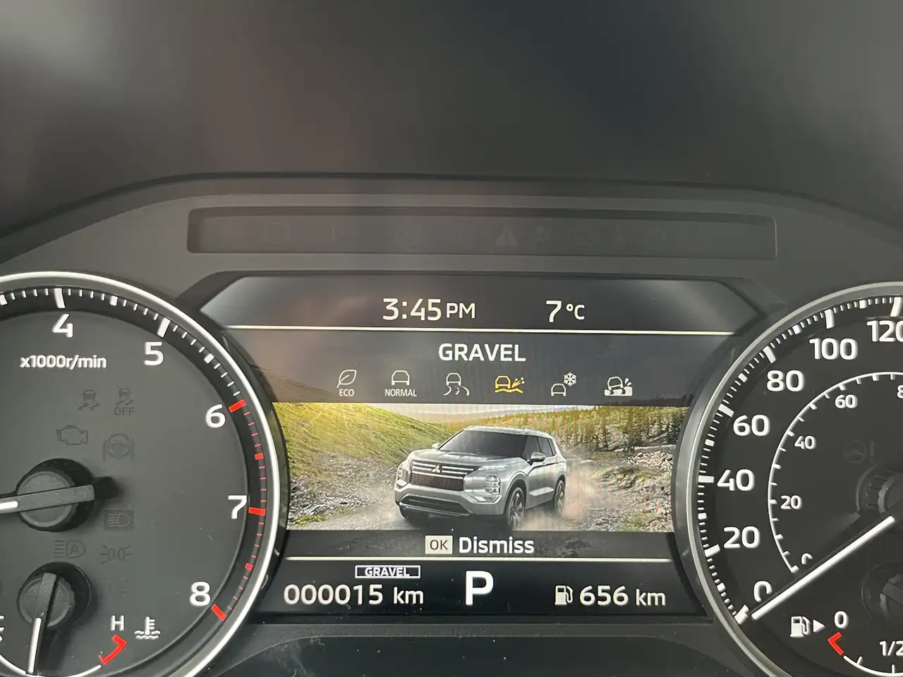 Mitsubishi Outlander снимка Mitsubishi Outlander