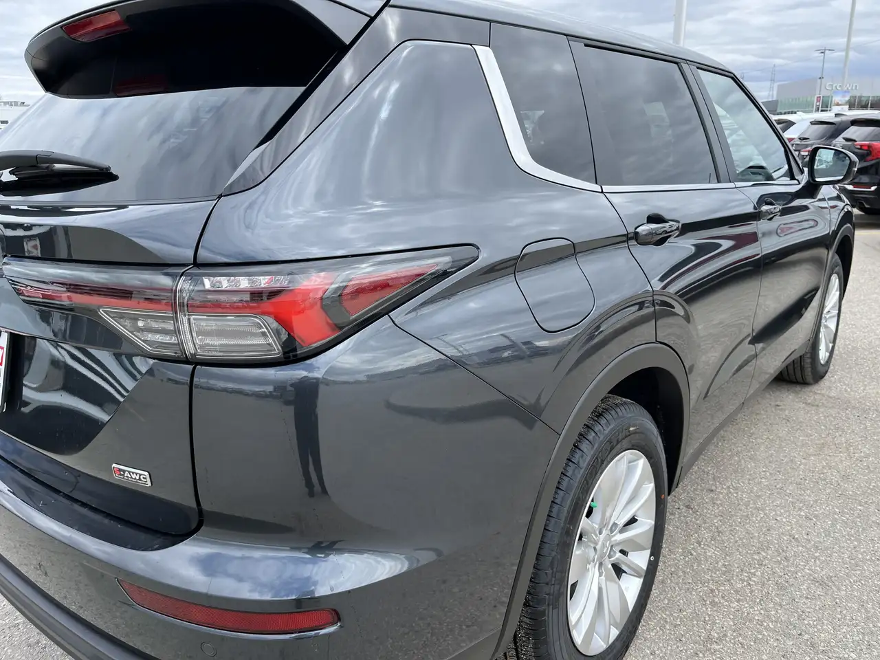 Mitsubishi Outlander снимка Mitsubishi Outlander