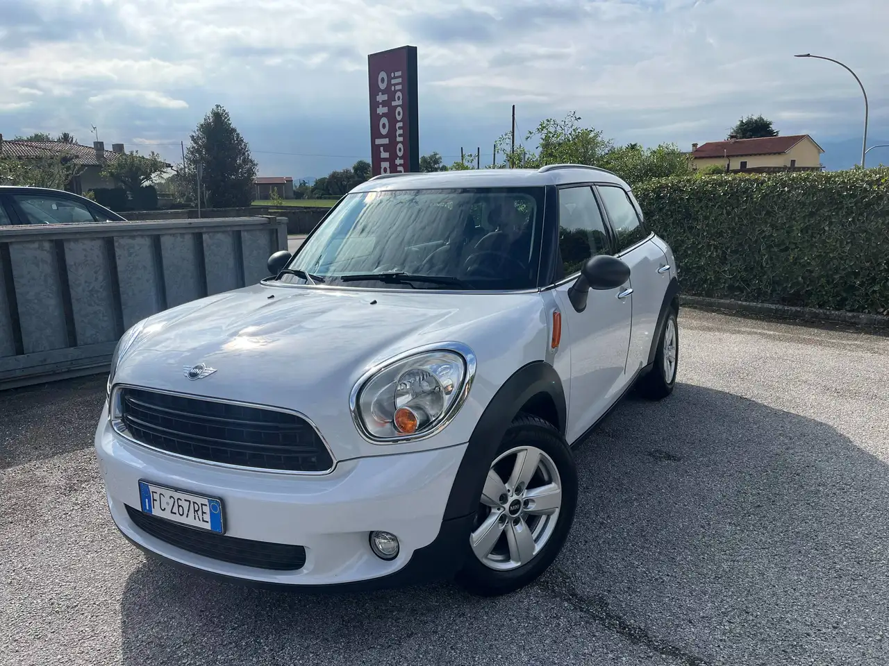 MINI One D Countryman