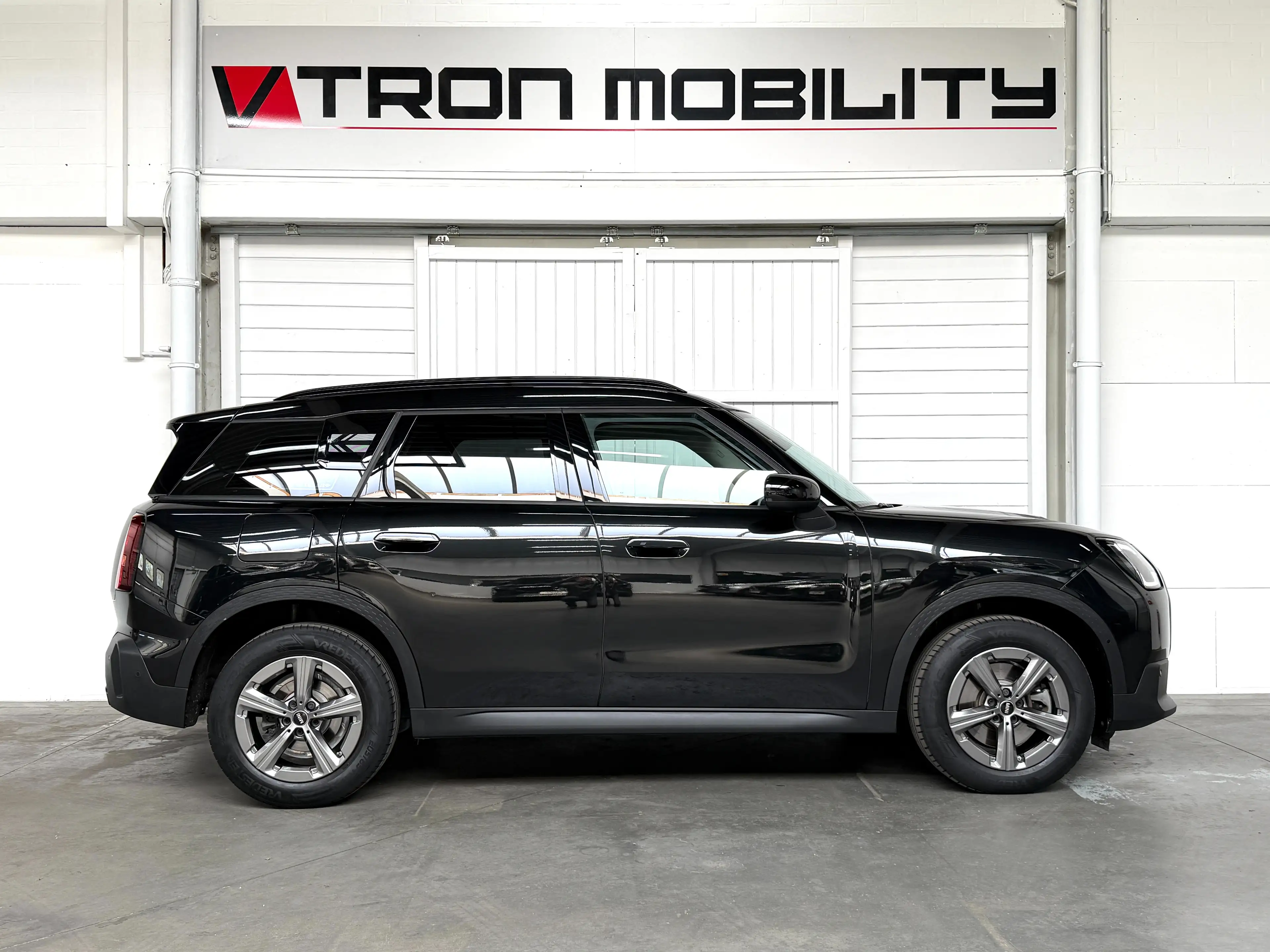 MINI Countryman C CAMERA*LED*CC*DAB*CARPLAY*PDC*BLIS*AC2Zone — photo 3