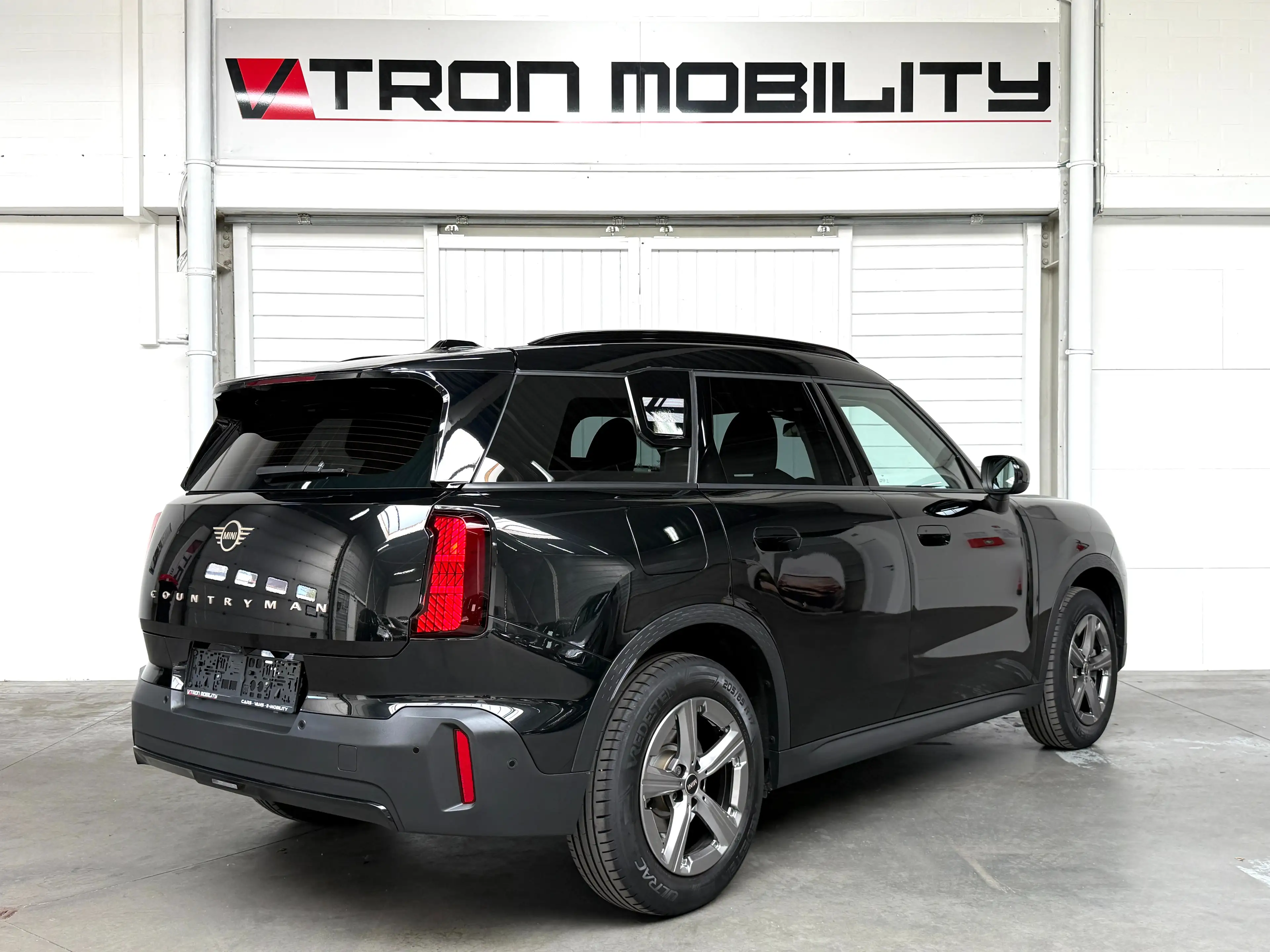 MINI Countryman C CAMERA*LED*CC*DAB*CARPLAY*PDC*BLIS*AC2Zone — photo 4