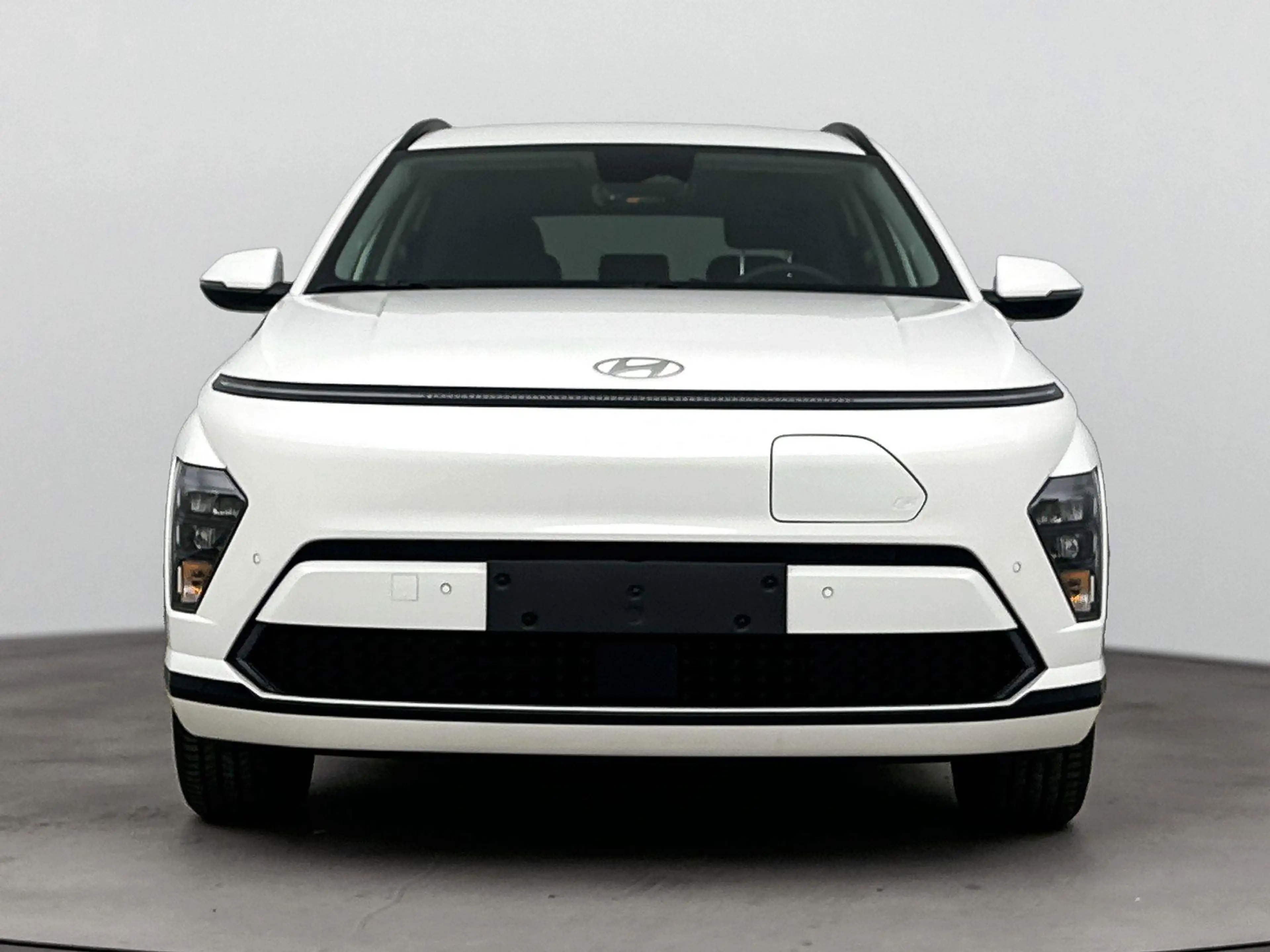 Hyundai KONA Electric Long Range Pure Edition 64.8 kWh | Apple — photo 4