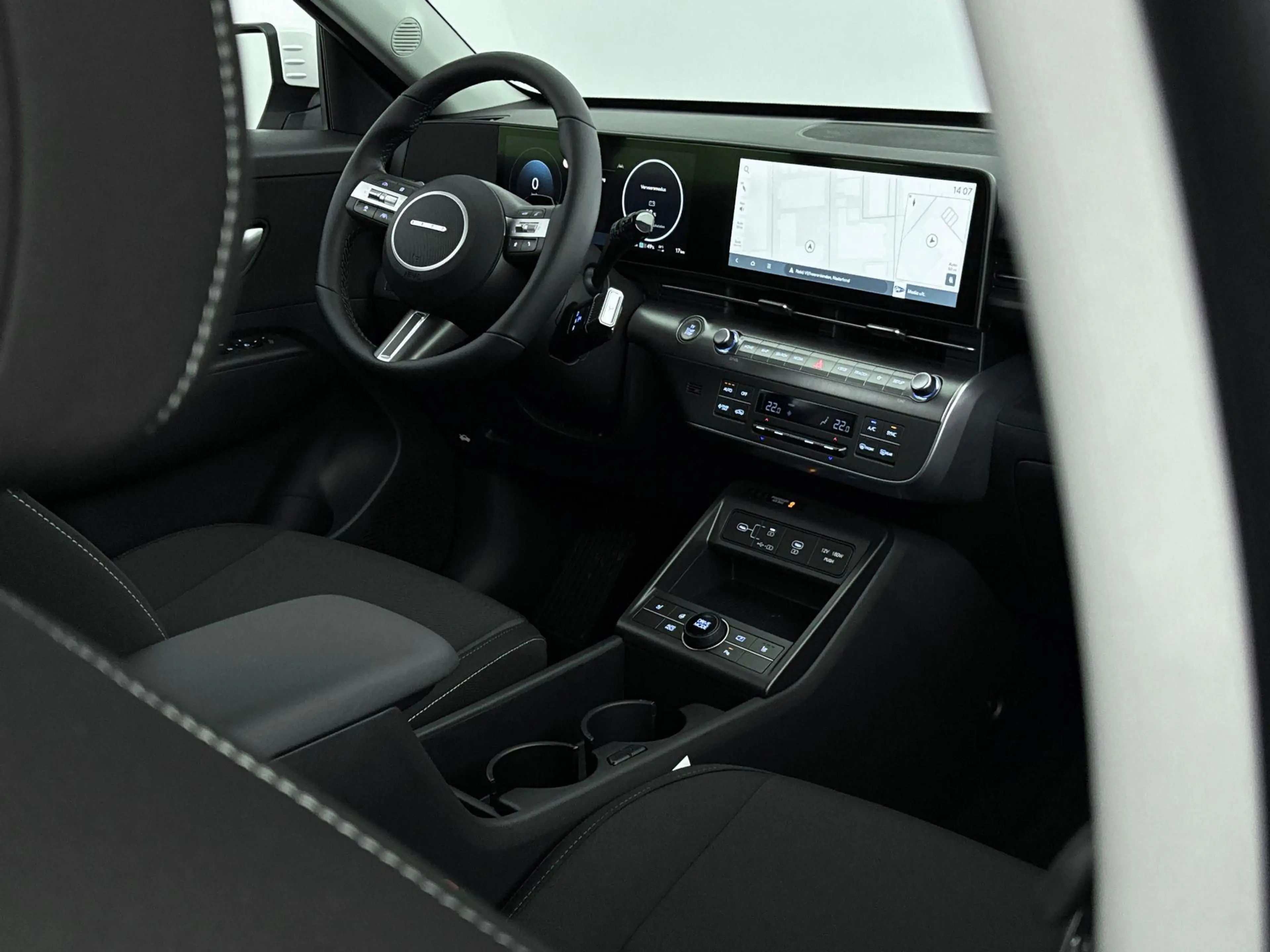 Hyundai KONA Electric Long Range Pure Edition 64.8 kWh | Apple — photo 14