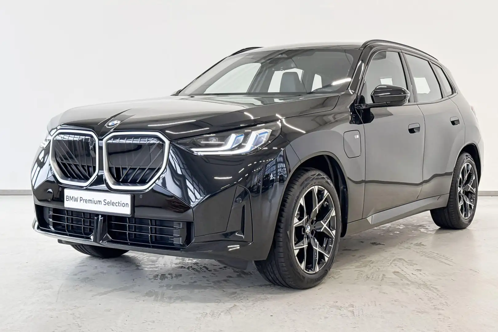 BMW X3 30e xDrive Professional Pack M Sportpakket Aut. Zwart - 2