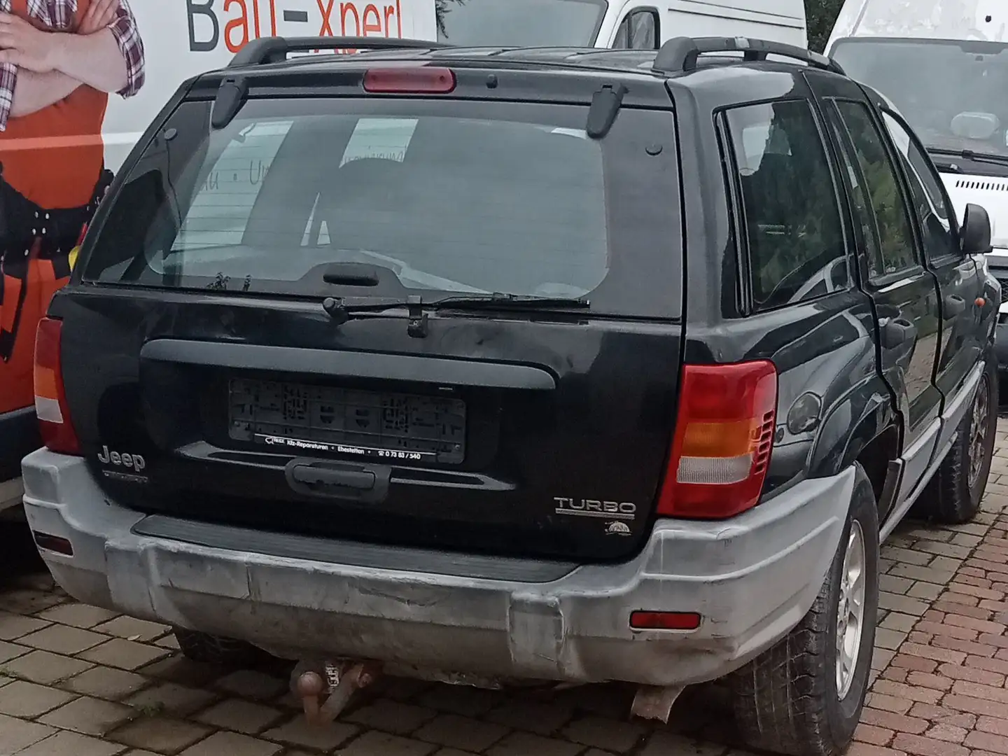 Jeep Grand Cherokee 3.0 Automatik one TÜV Negro - 1