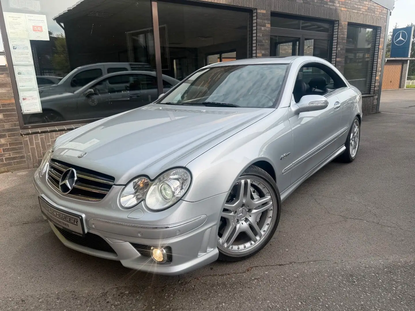 Mercedes-Benz CLK 63 AMG aus Fahrzeugsammlung/19Zoll/Vollausst Silber - 1