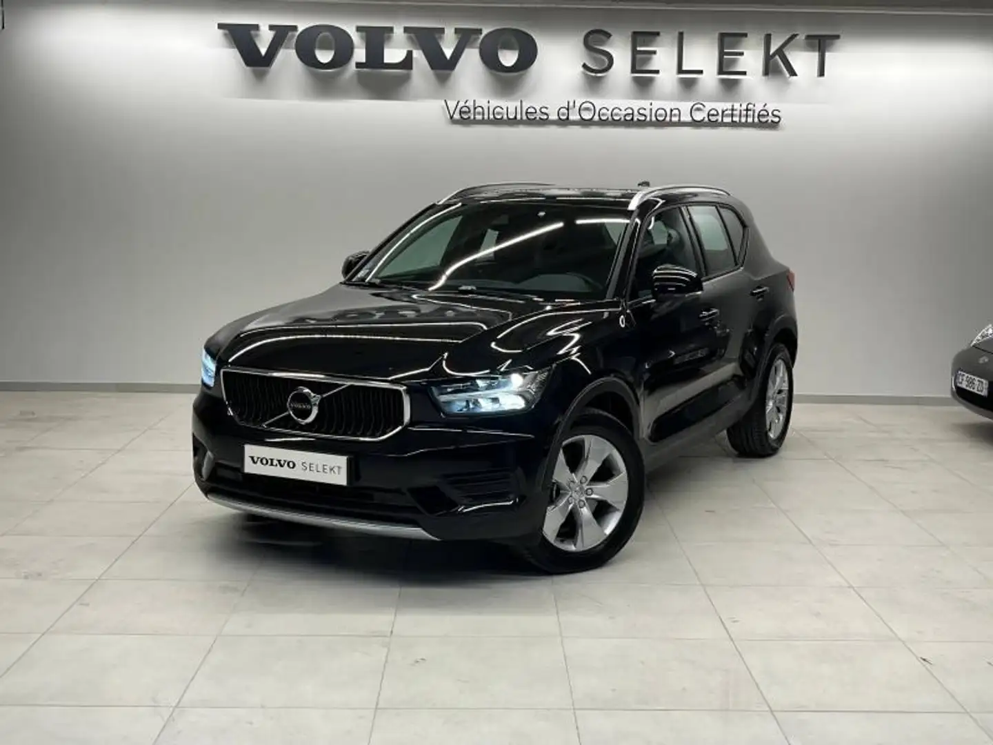 Volvo XC40 B4 AWD 197ch Momentum Geartronic 8 Negro - 1