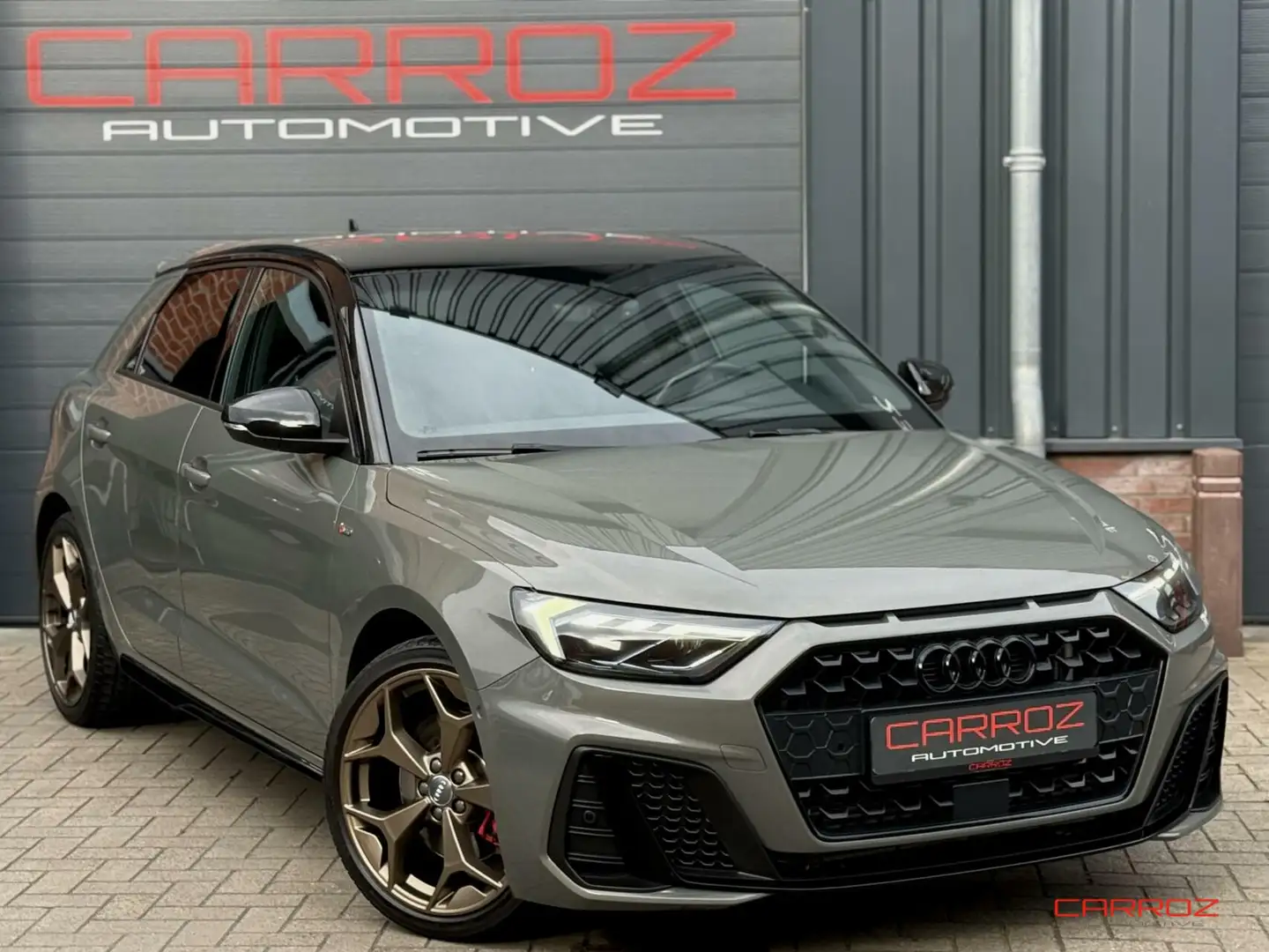 Audi A1 Sportback 40 TFSI 3x S Line Camera ACC B&O Keyless Grijs - 1