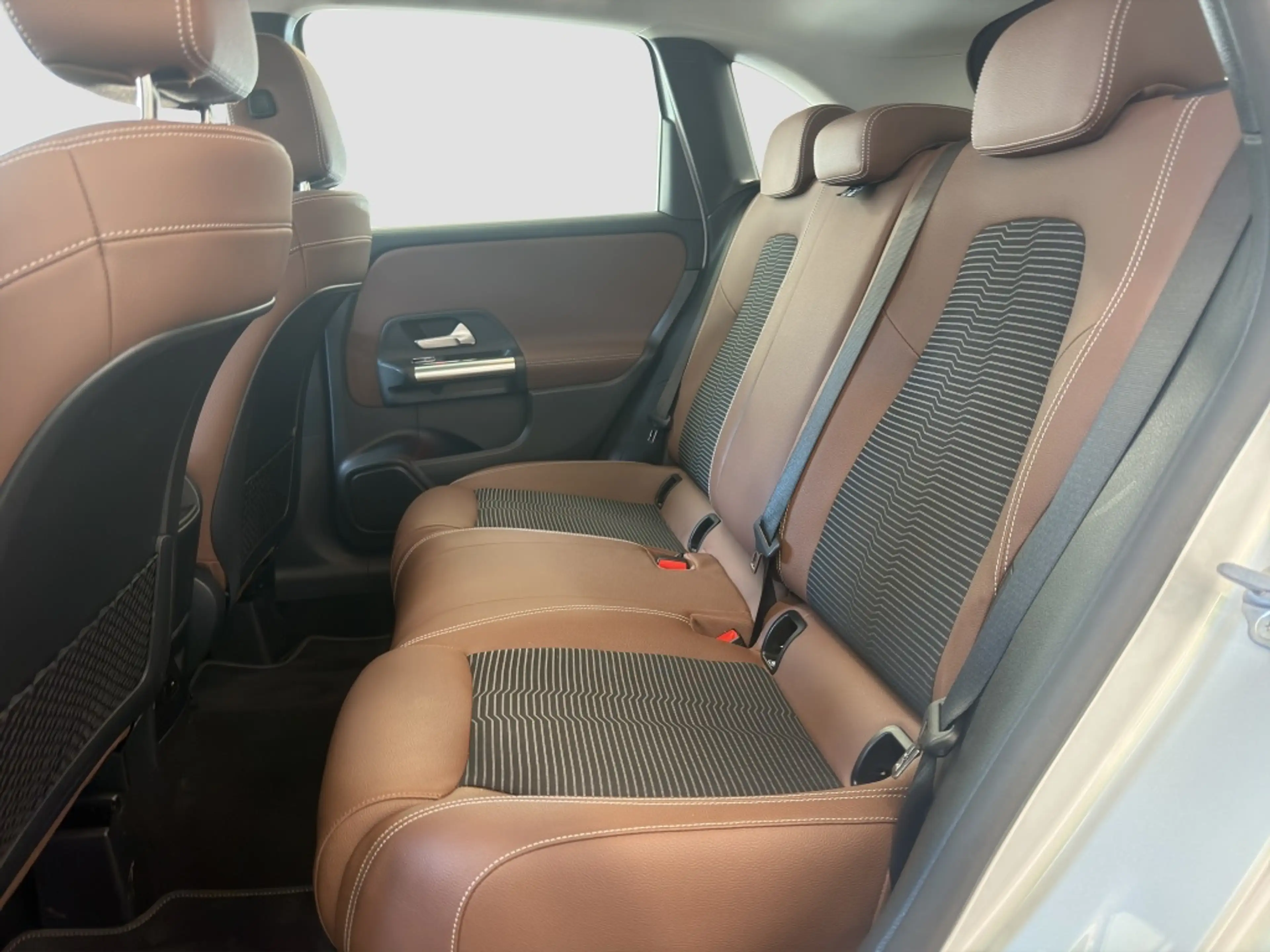 Mercedes-Benz B 250 e AHK*Navi*360*Fernlichtass.*LED*PDC*SpurH — photo 10