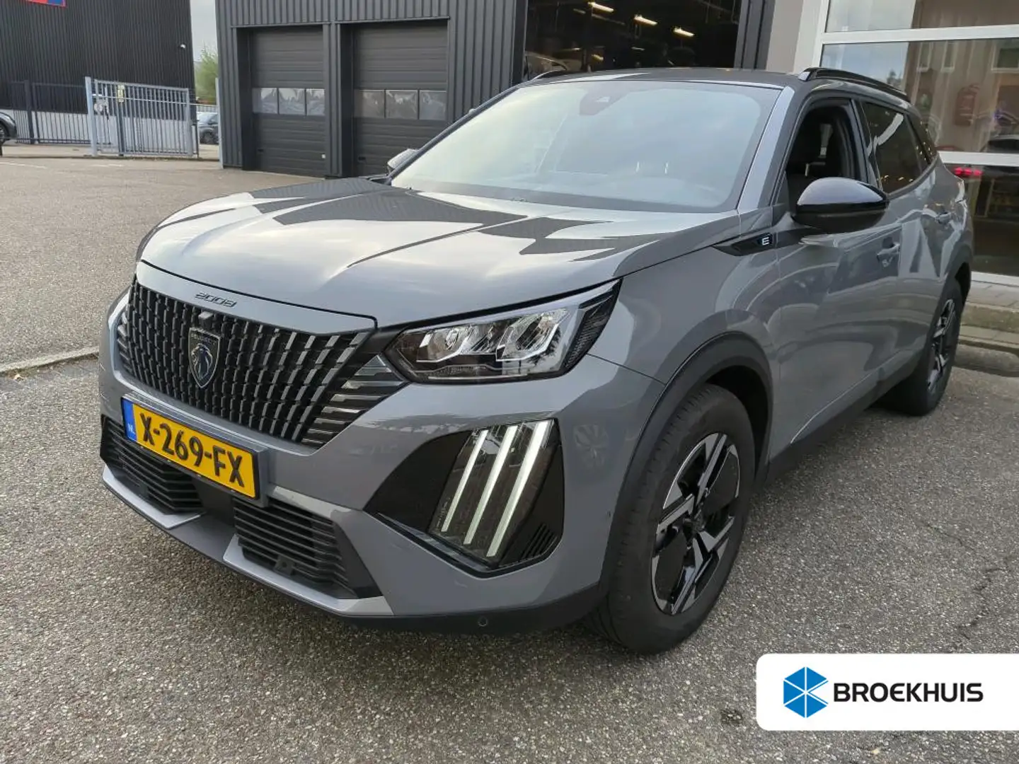 Peugeot e-2008 EV Allure 54 kWh | Navigatie | Camera voor + achte Gris - 1
