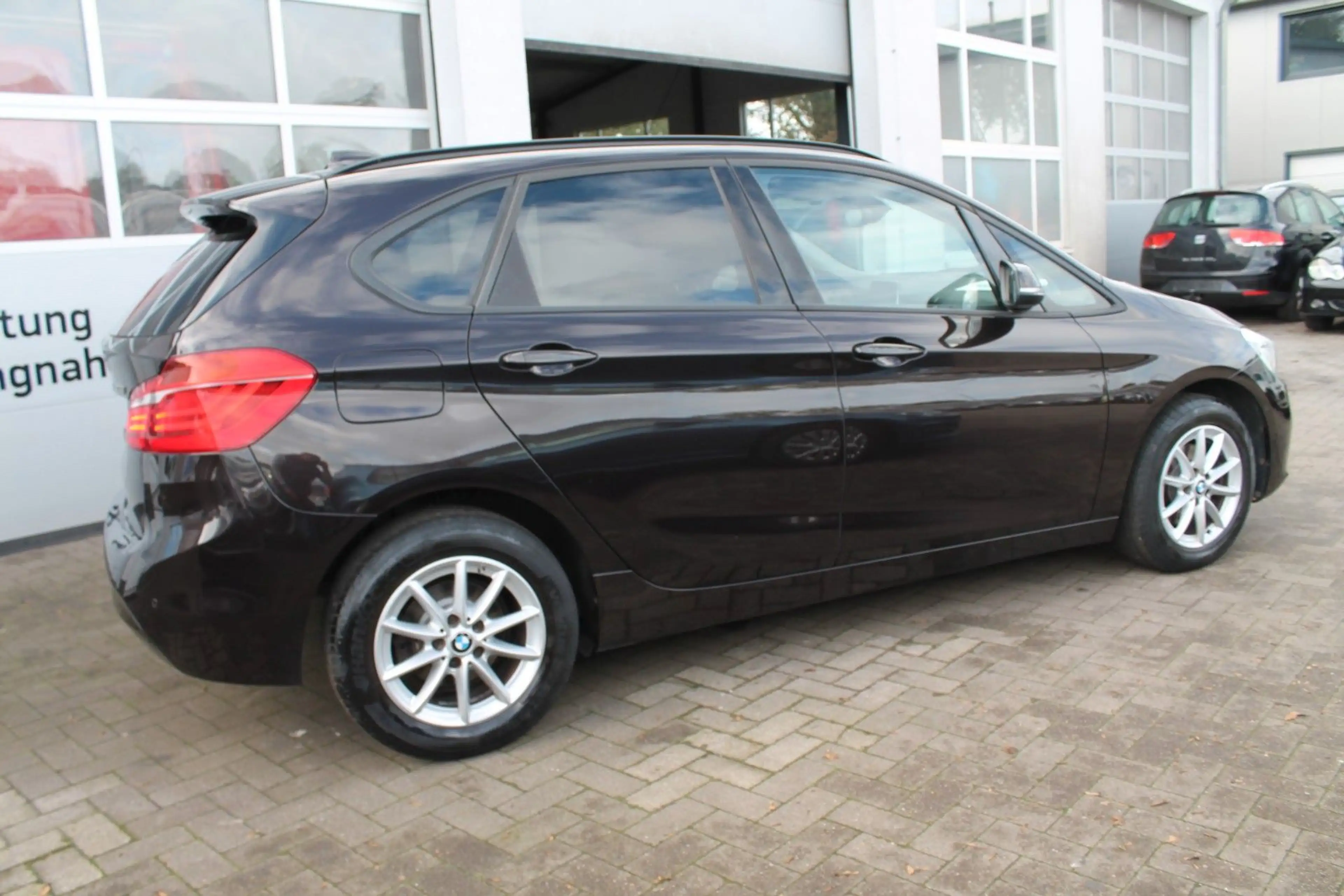 BMW 218 i Active Tourer Advantage *TÜV-NEU* — photo 5