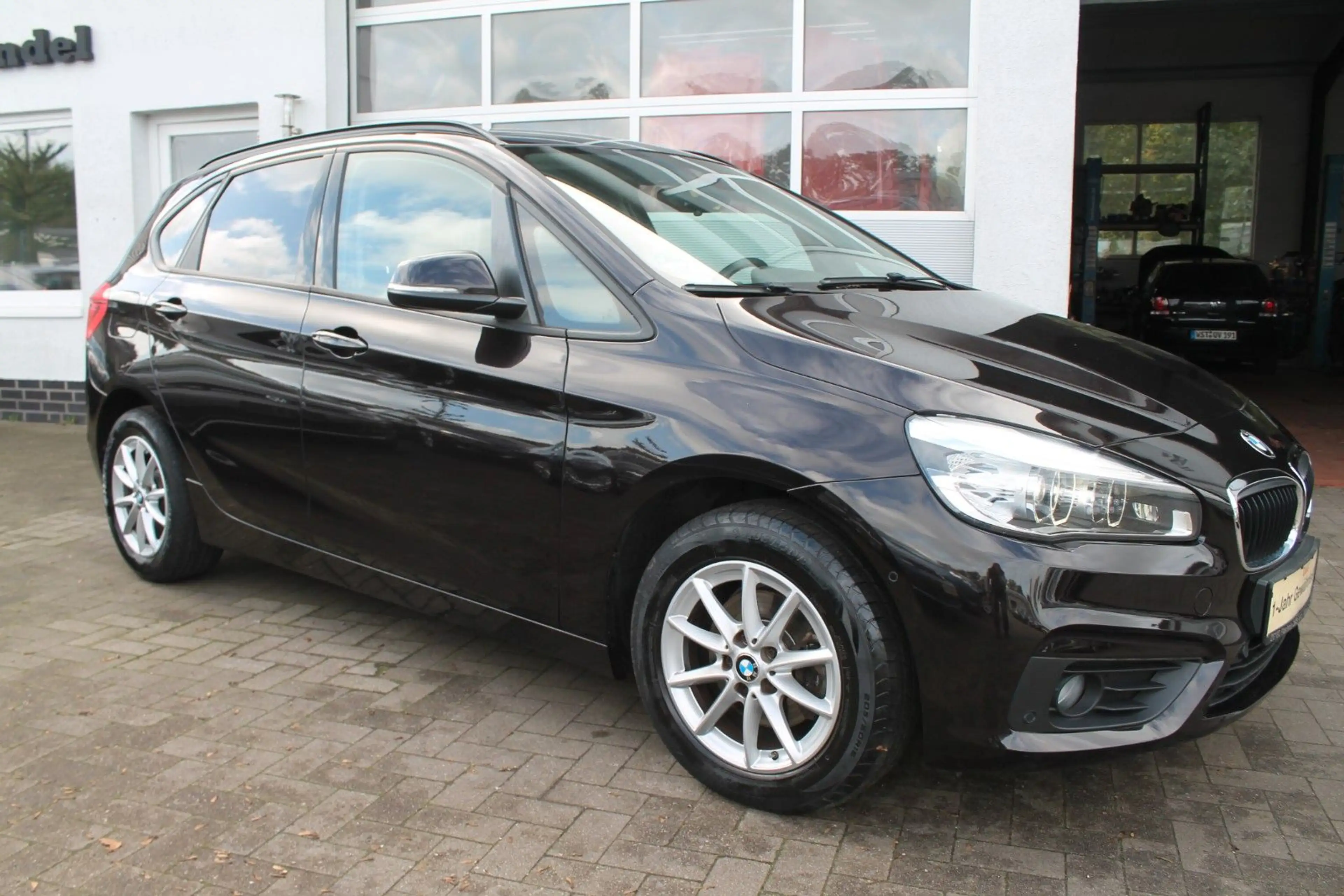 BMW 218 i Active Tourer Advantage *TÜV-NEU* — photo 4