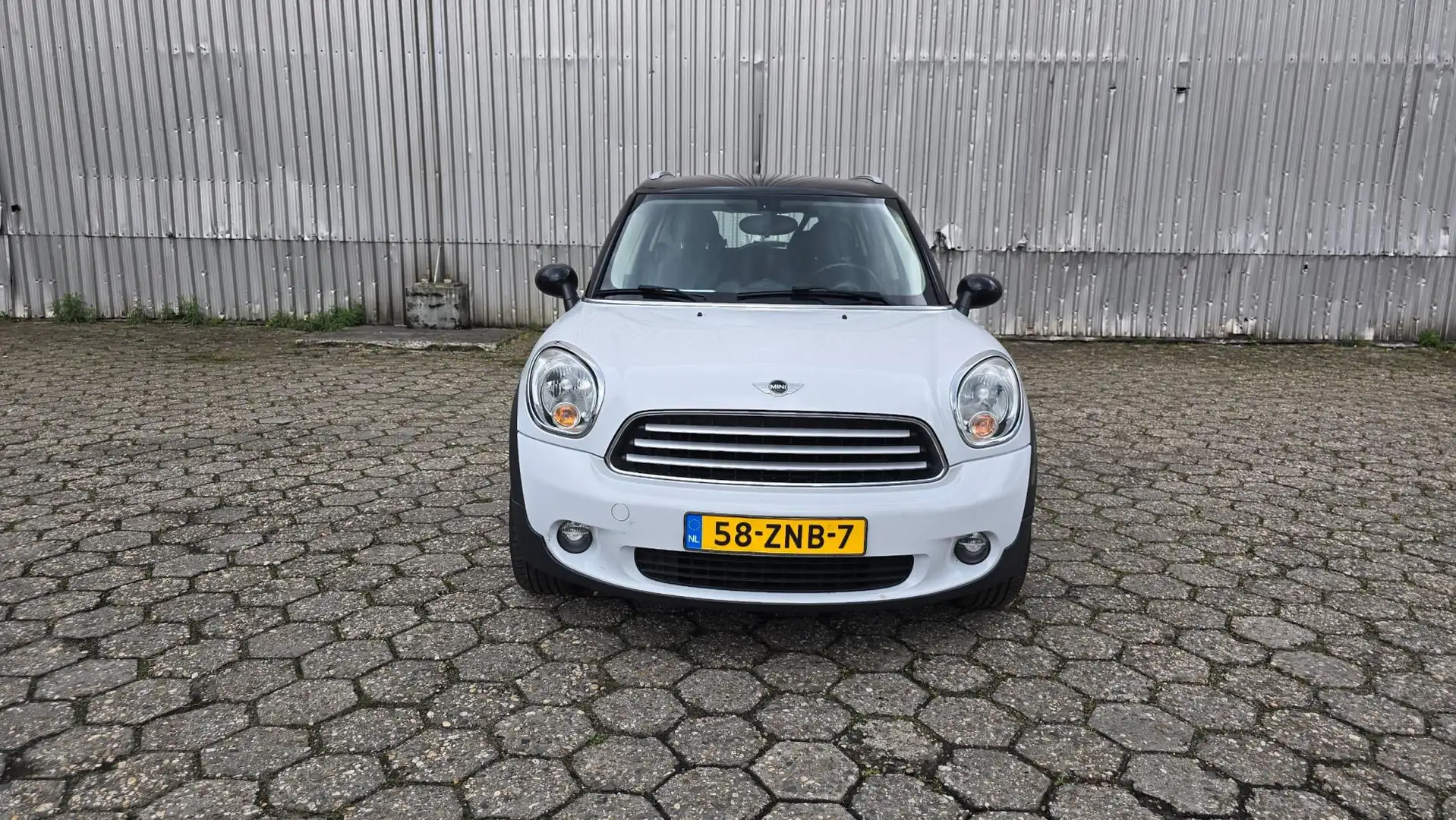 MINI Cooper Countryman Mini 1.6 Edition Білий - 2