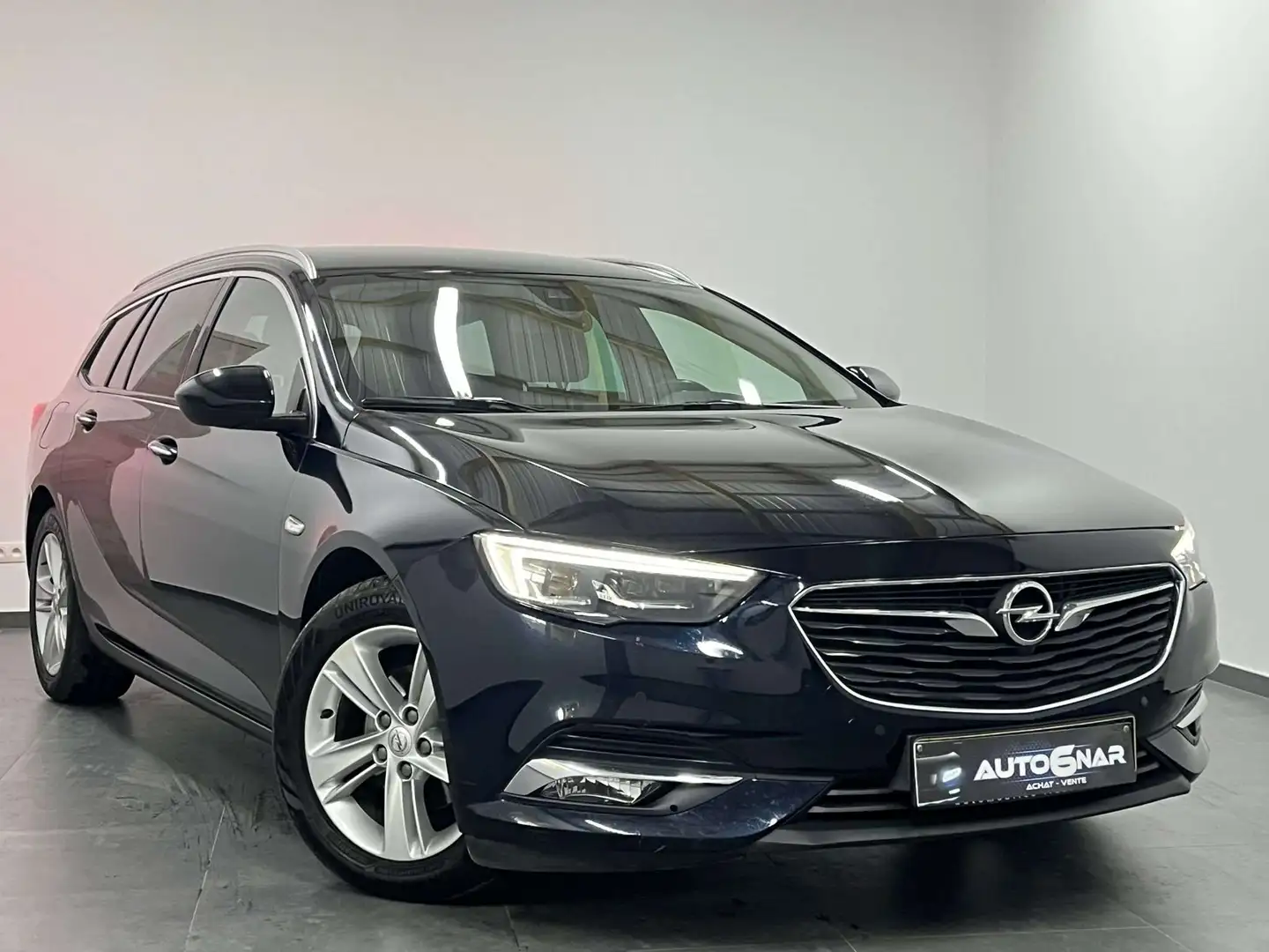 Opel Insignia 1.6 CDTI - 1erMain - CarPlay - Camera - Carnet Noir - 1