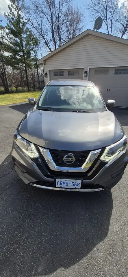 Nissan Rogue снимка Nissan Rogue
