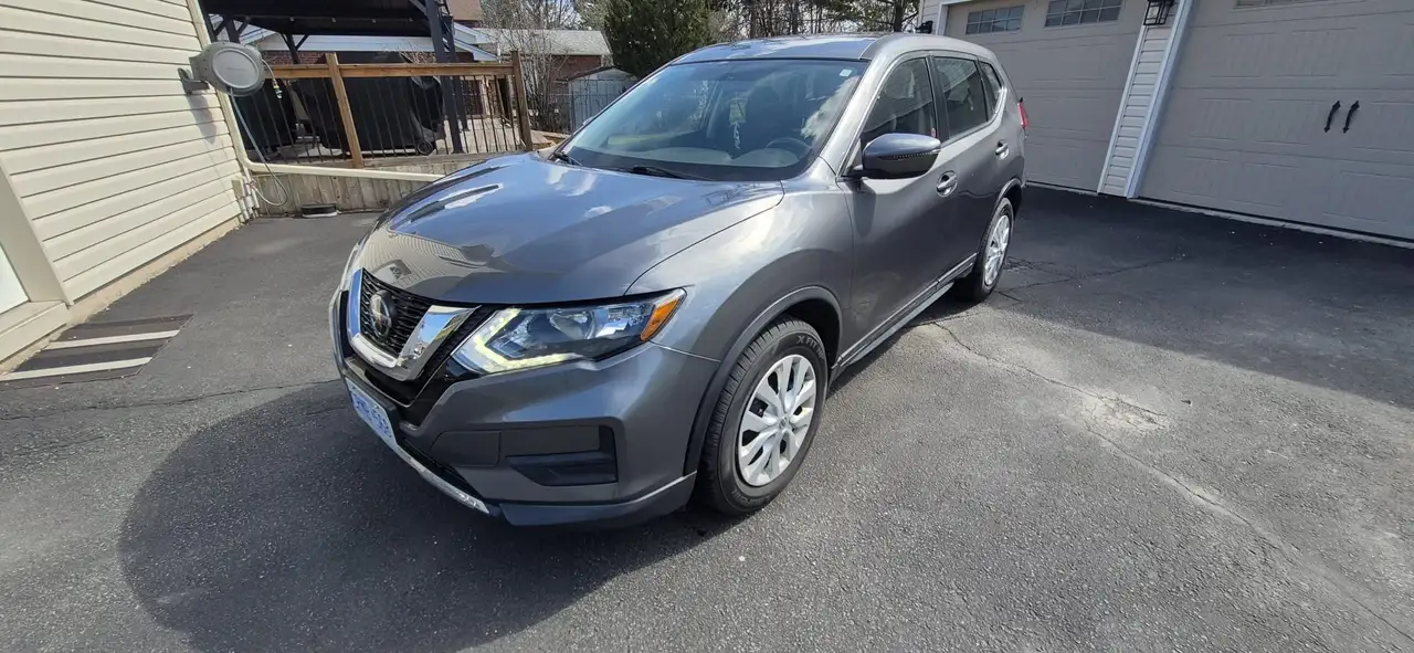 Nissan Rogue снимка Nissan Rogue