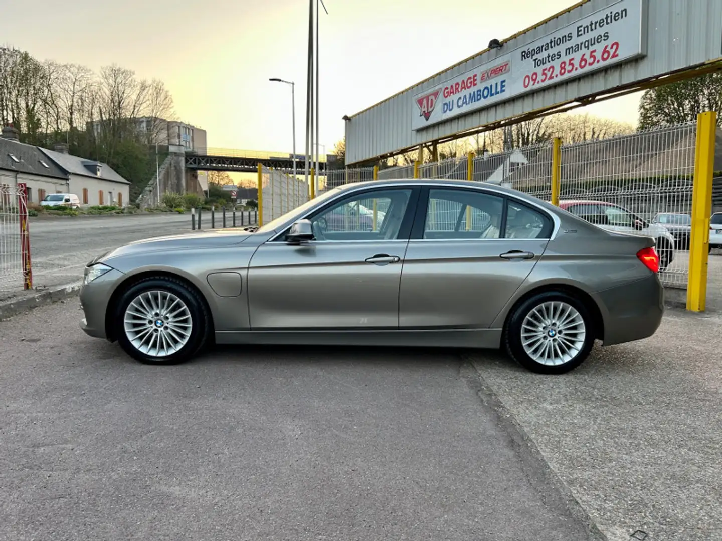 BMW 330 (F30) 330EA 252CH LUXURY Gris - 2