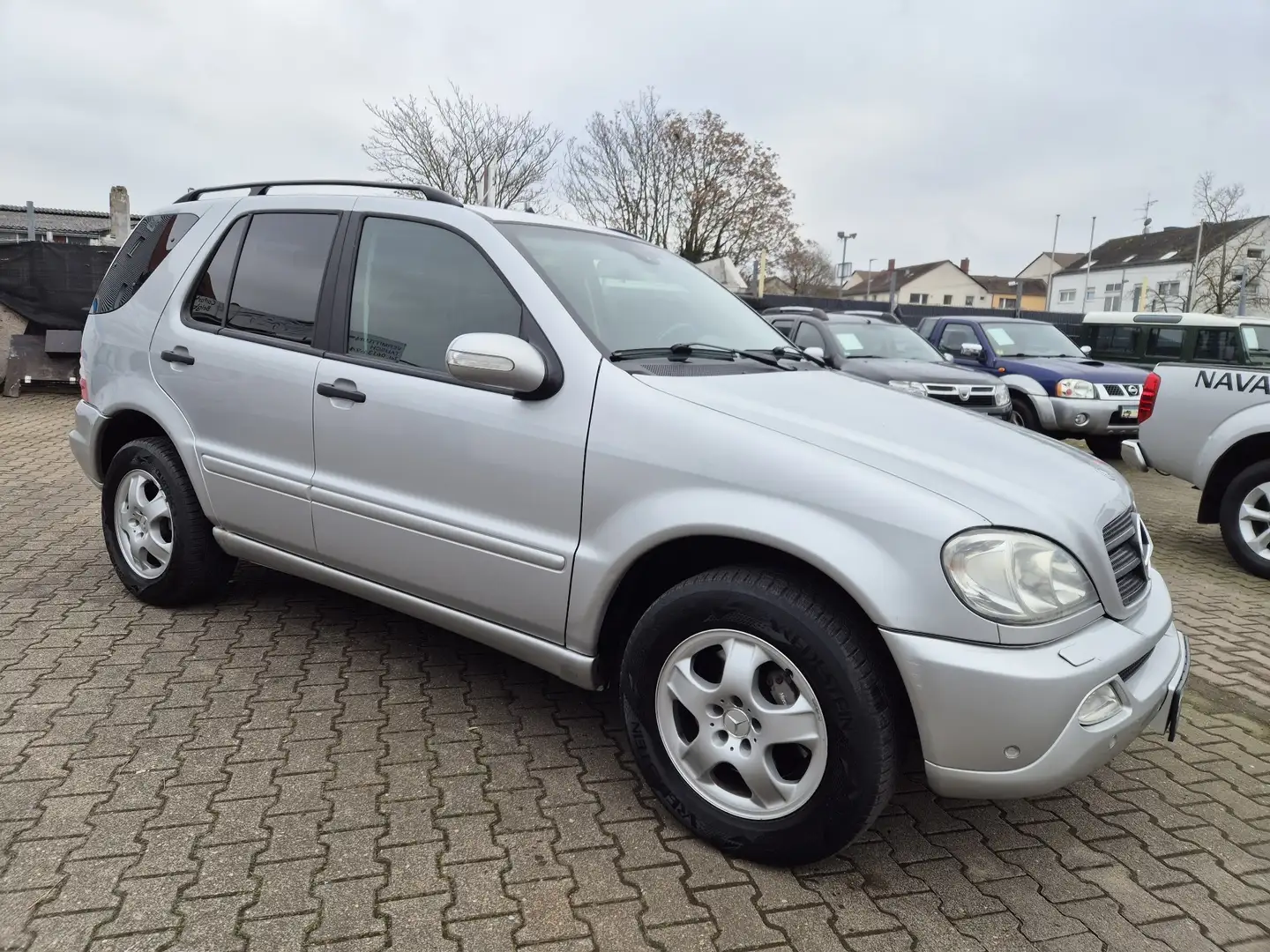 Mercedes-Benz ML 270 CDI *nur 141 Tkm/Grüne Plakette/AHK 3,5 To.* Argent - 1