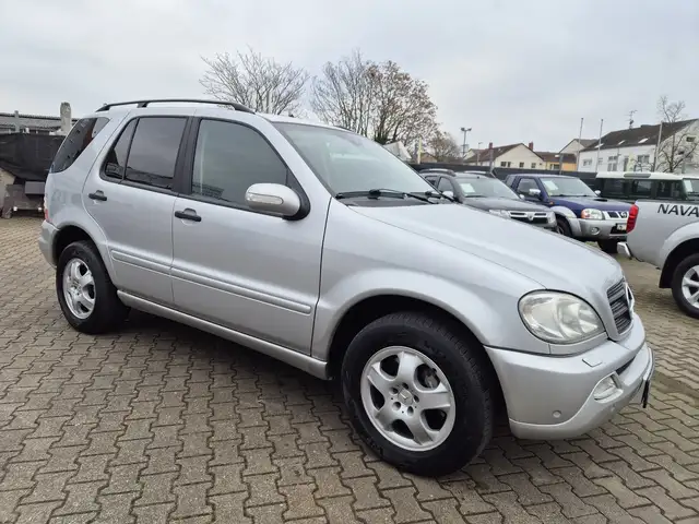 Mercedes-Benz ML 270 CDI *nur 141 Tkm/Grüne Plakette/AHK 3,5 To.*
