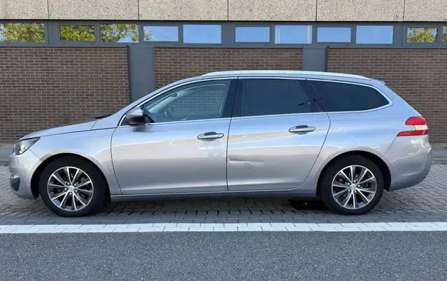 Peugeot 308 view 15