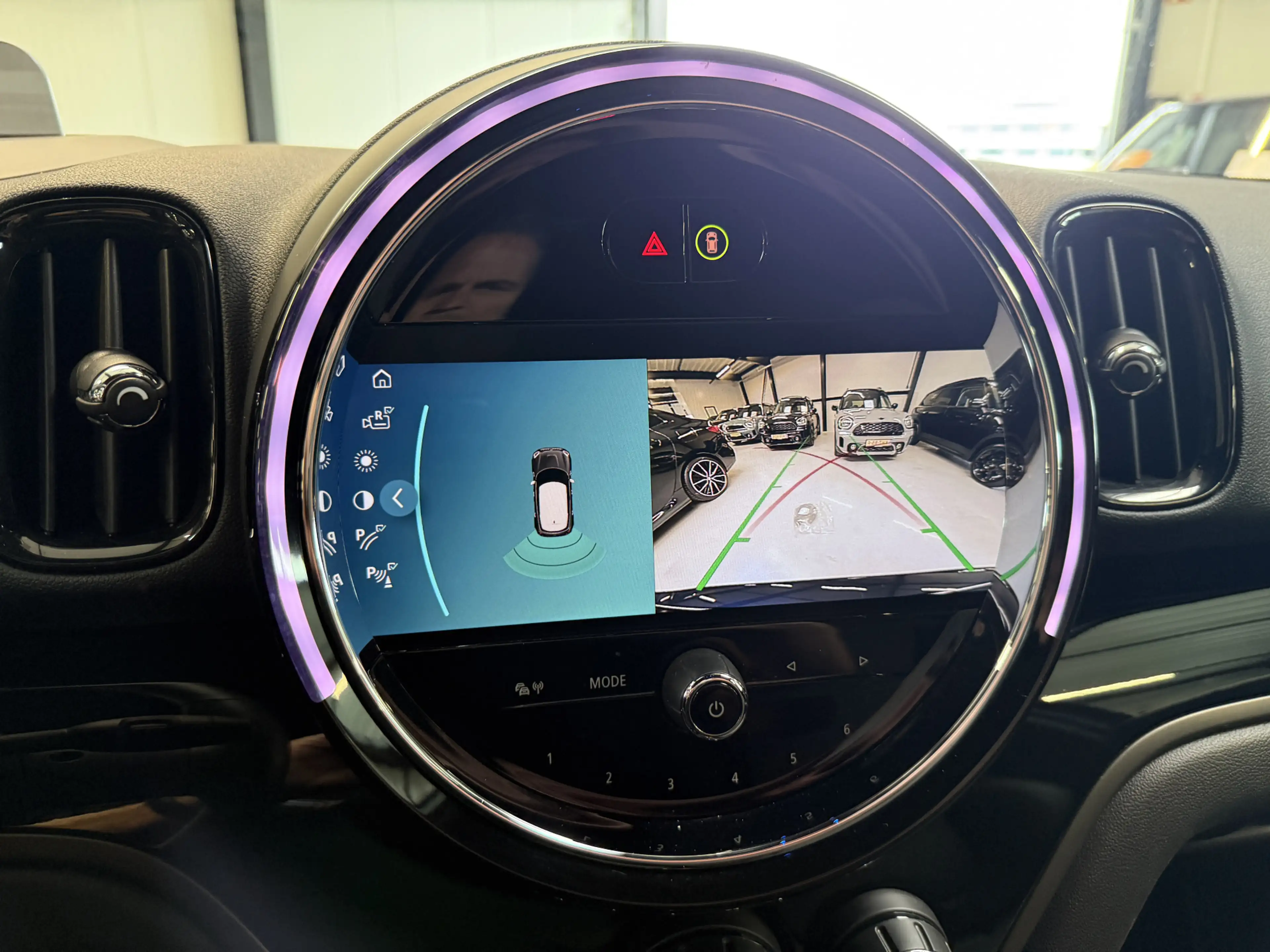 MINI Cooper SE Countryman 2.0 ALL4 Leder/Apple/Camera — photo 14