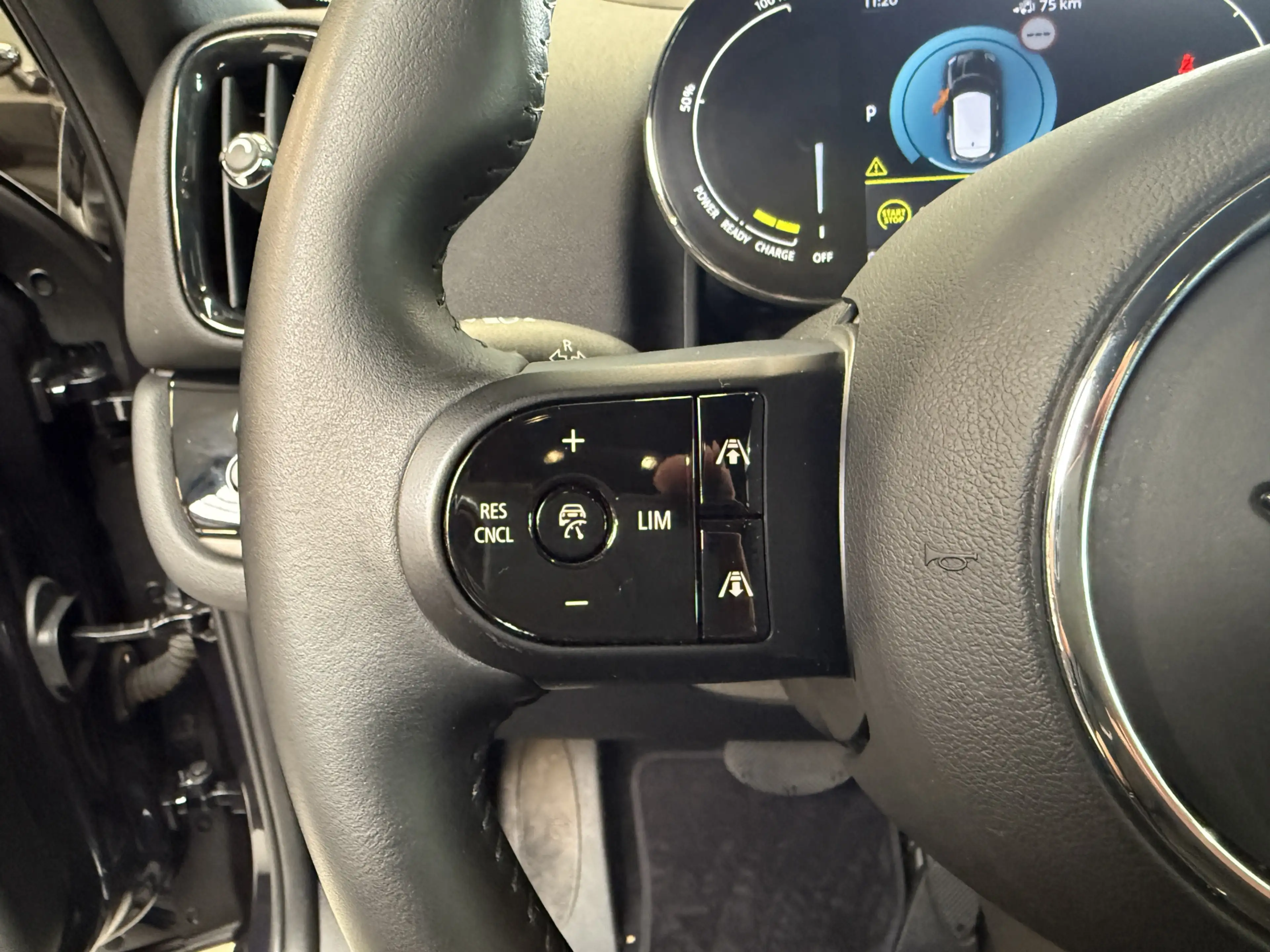 MINI Cooper SE Countryman 2.0 ALL4 Leder/Apple/Camera — photo 10