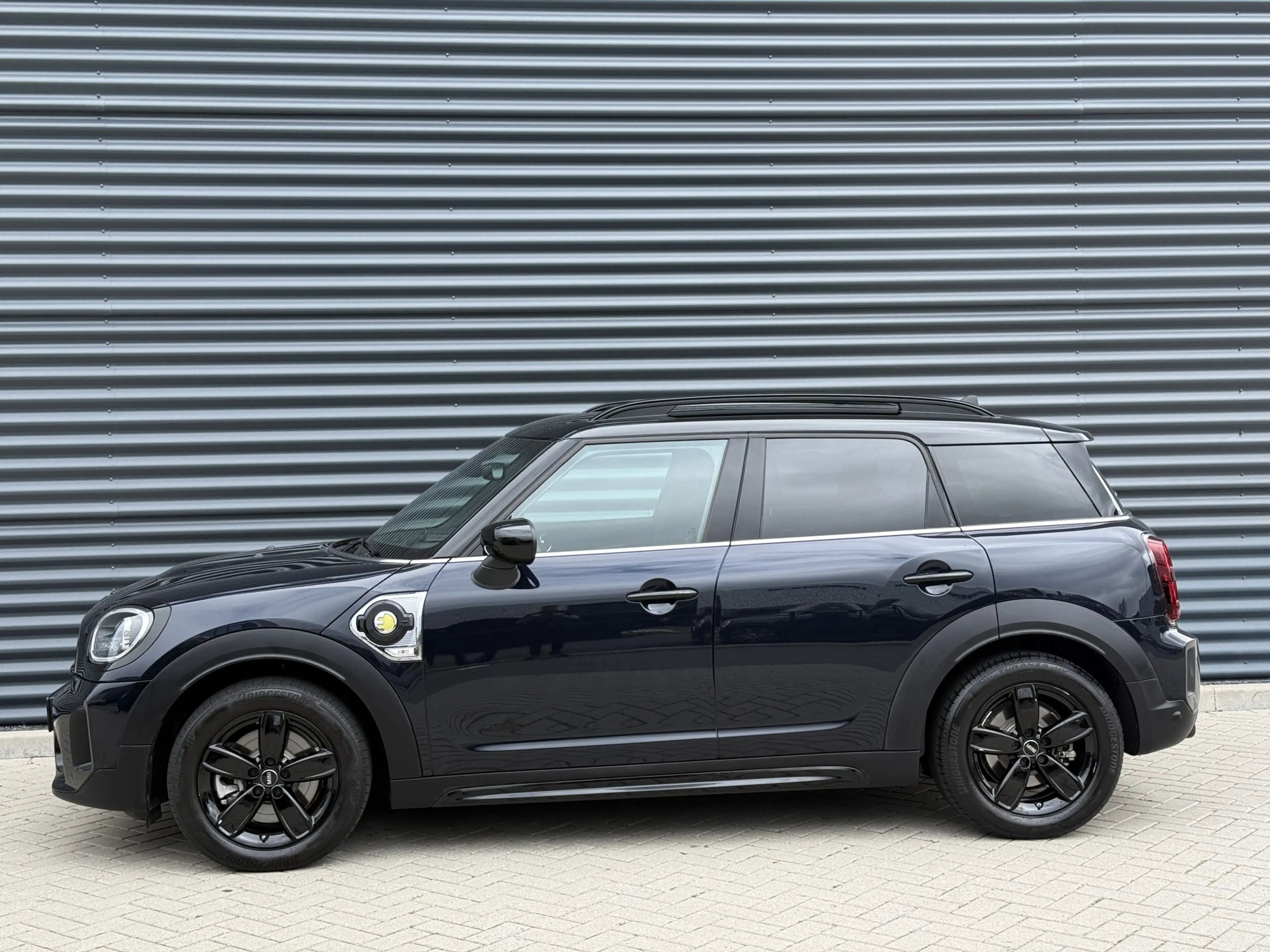 MINI Cooper SE Countryman 2.0 ALL4 Leder/Apple/Camera — photo 4