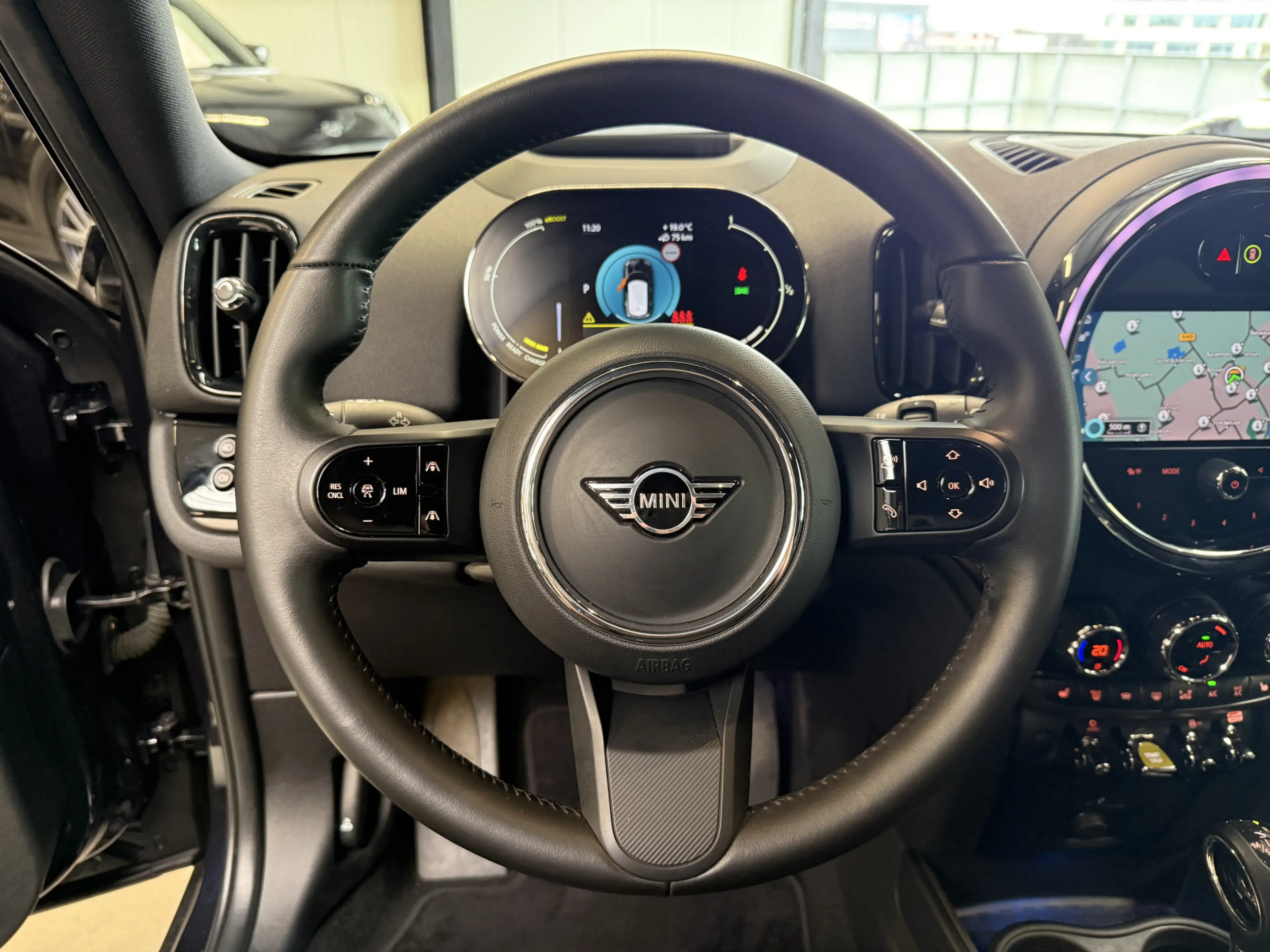MINI Cooper SE Countryman 2.0 ALL4 Leder/Apple/Camera — photo 9