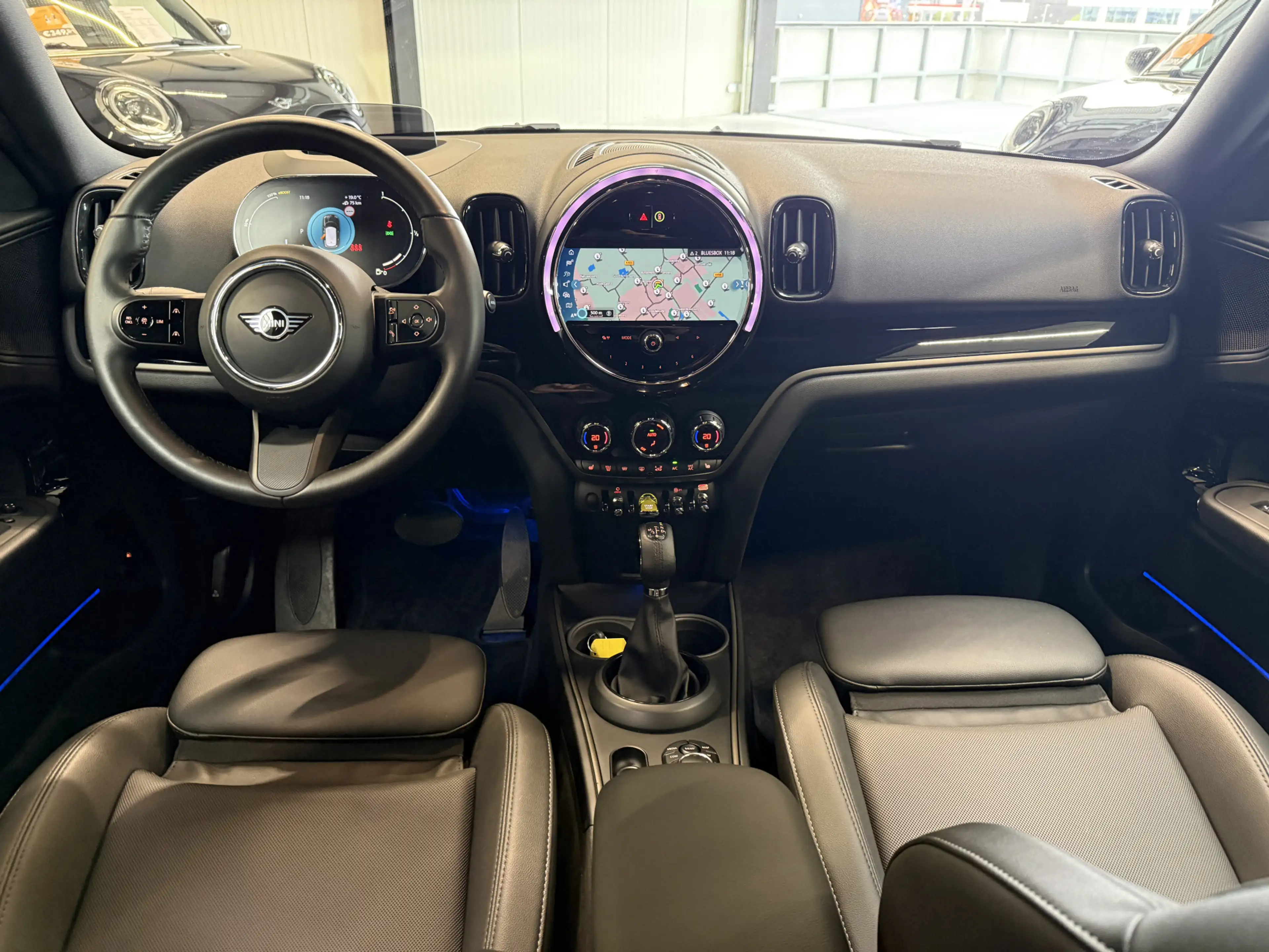 MINI Cooper SE Countryman 2.0 ALL4 Leder/Apple/Camera — photo 5