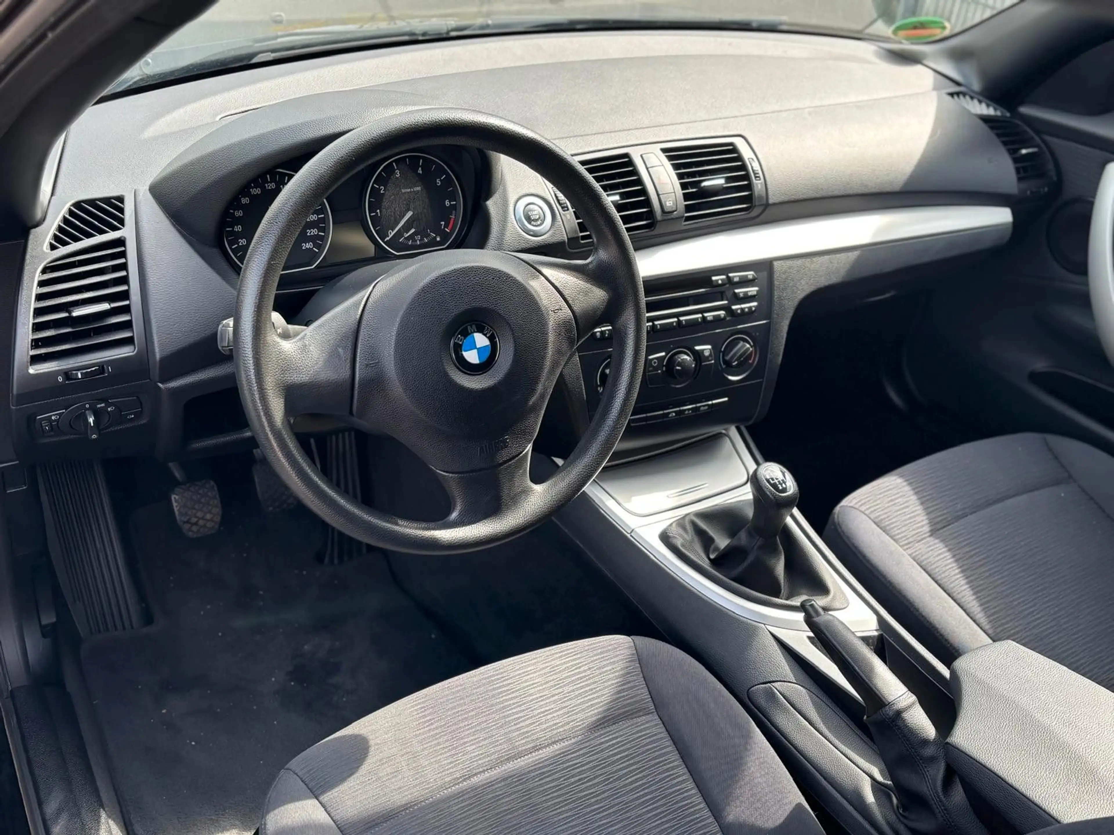 BMW 118 1 Cabrio 118 i Cabrio, 1 Jahr Gewährleistung — photo 9
