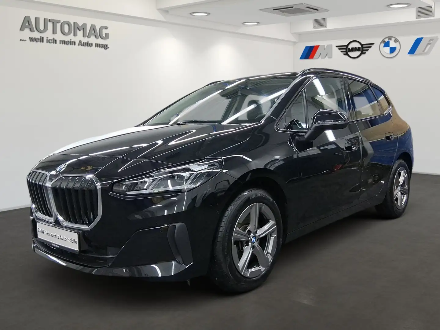 BMW 223 i Active Tourer*Navi*Driving Assit*LED*DAB*AHK* Černá - 1