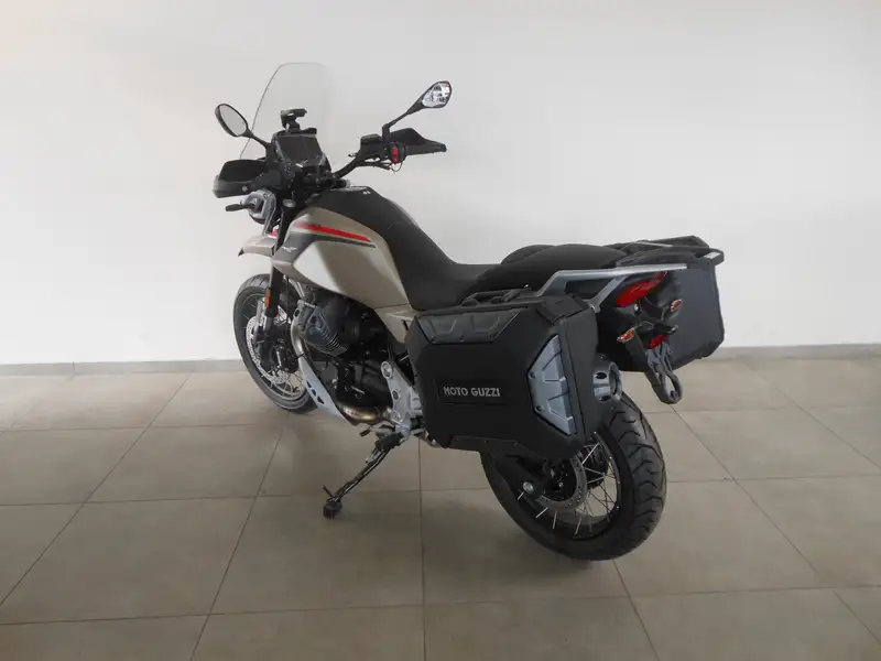 Moto Guzzi V 85 TT - foto 4